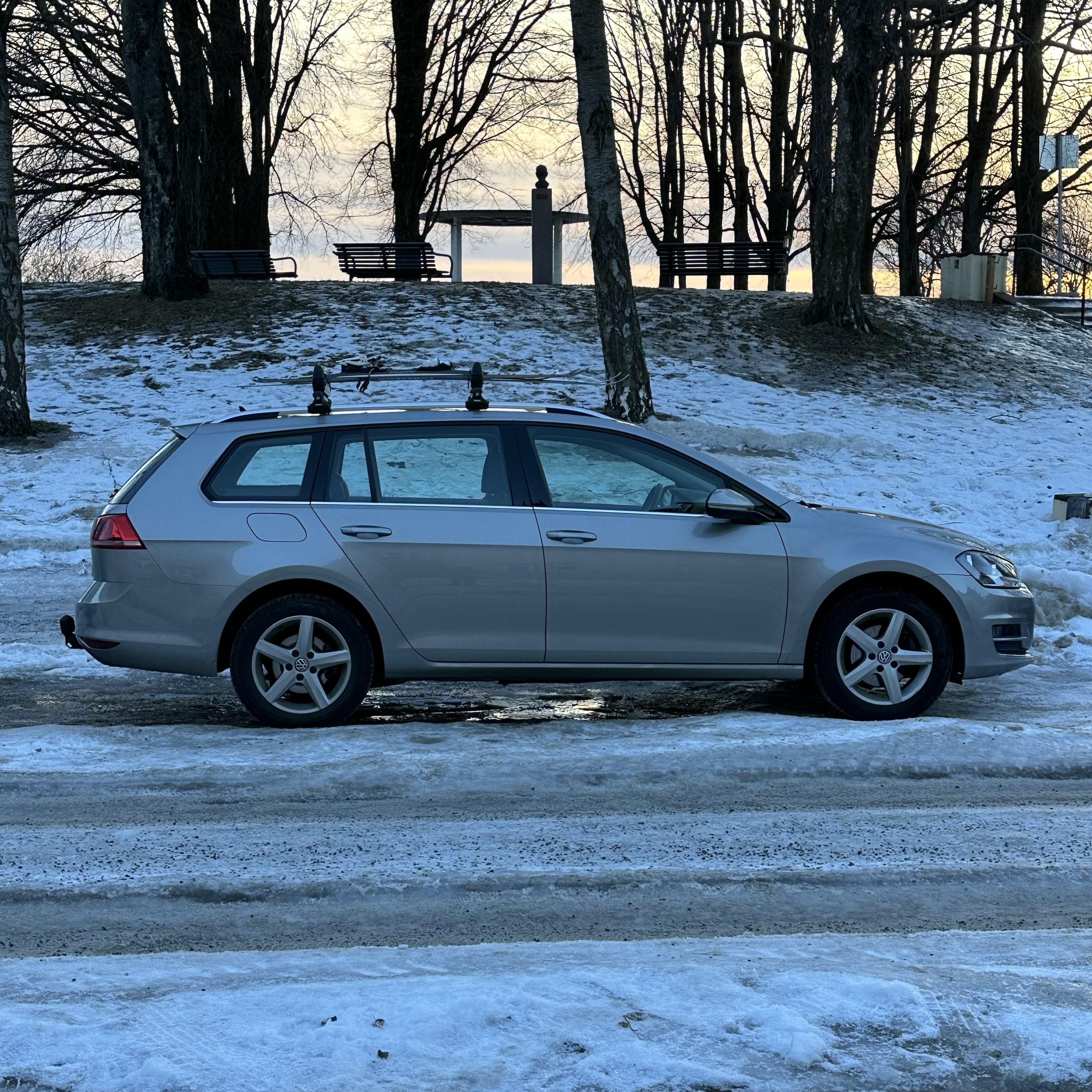 Volkswagen Golf with Air conditioning