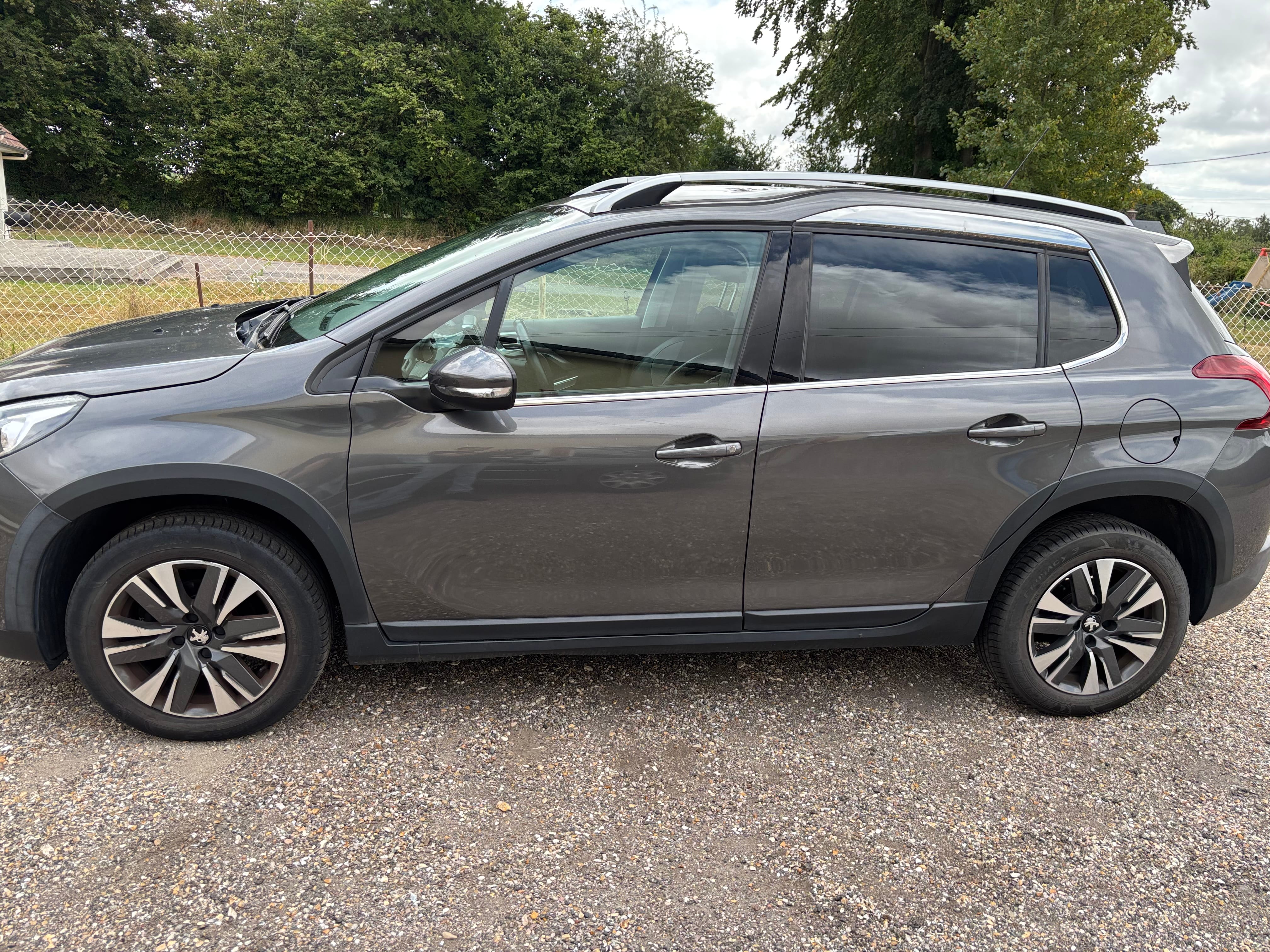 Peugeot 2008 avec Climatisation