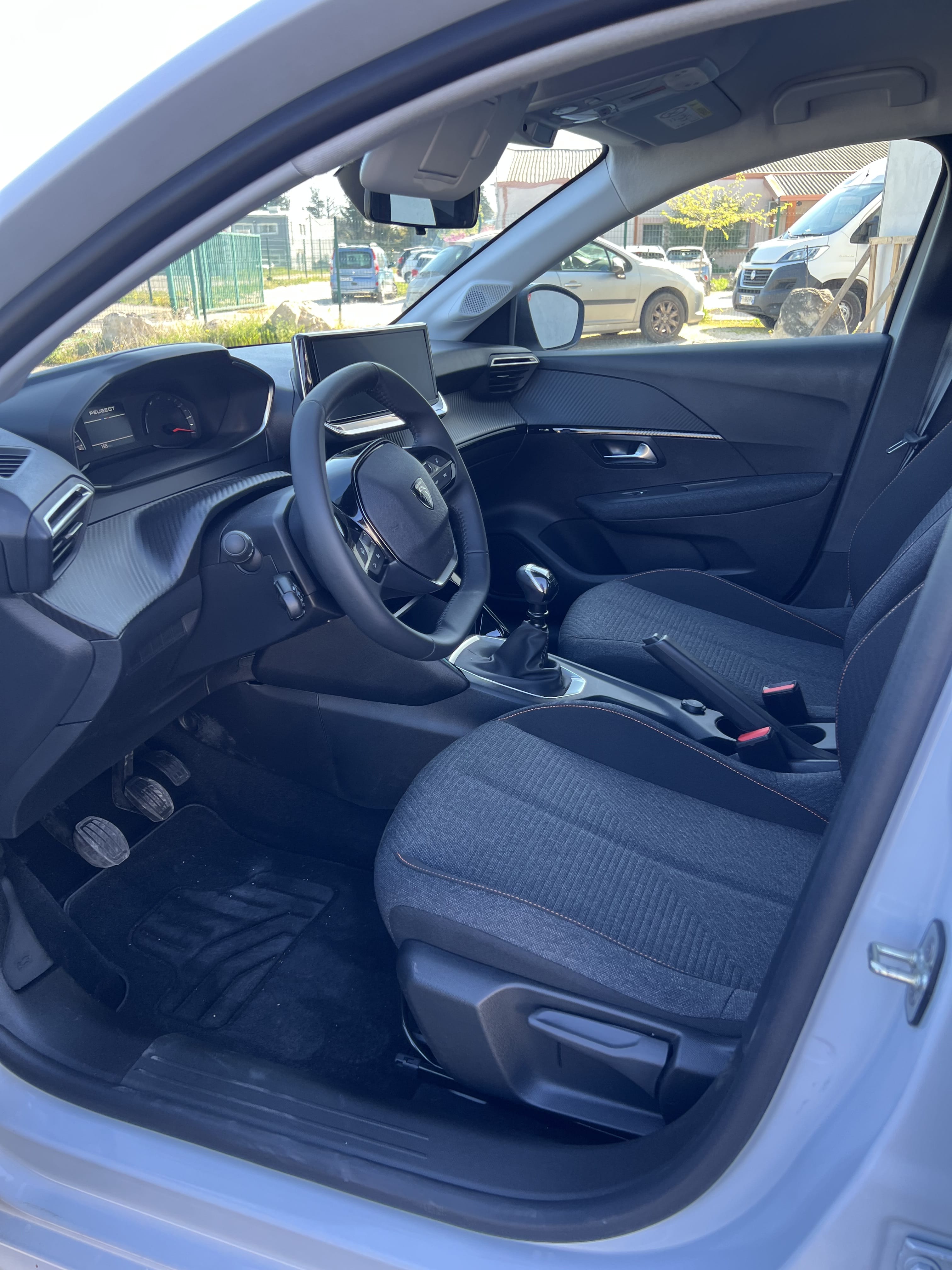 Peugeot 208 avec Régulateur de vitesse