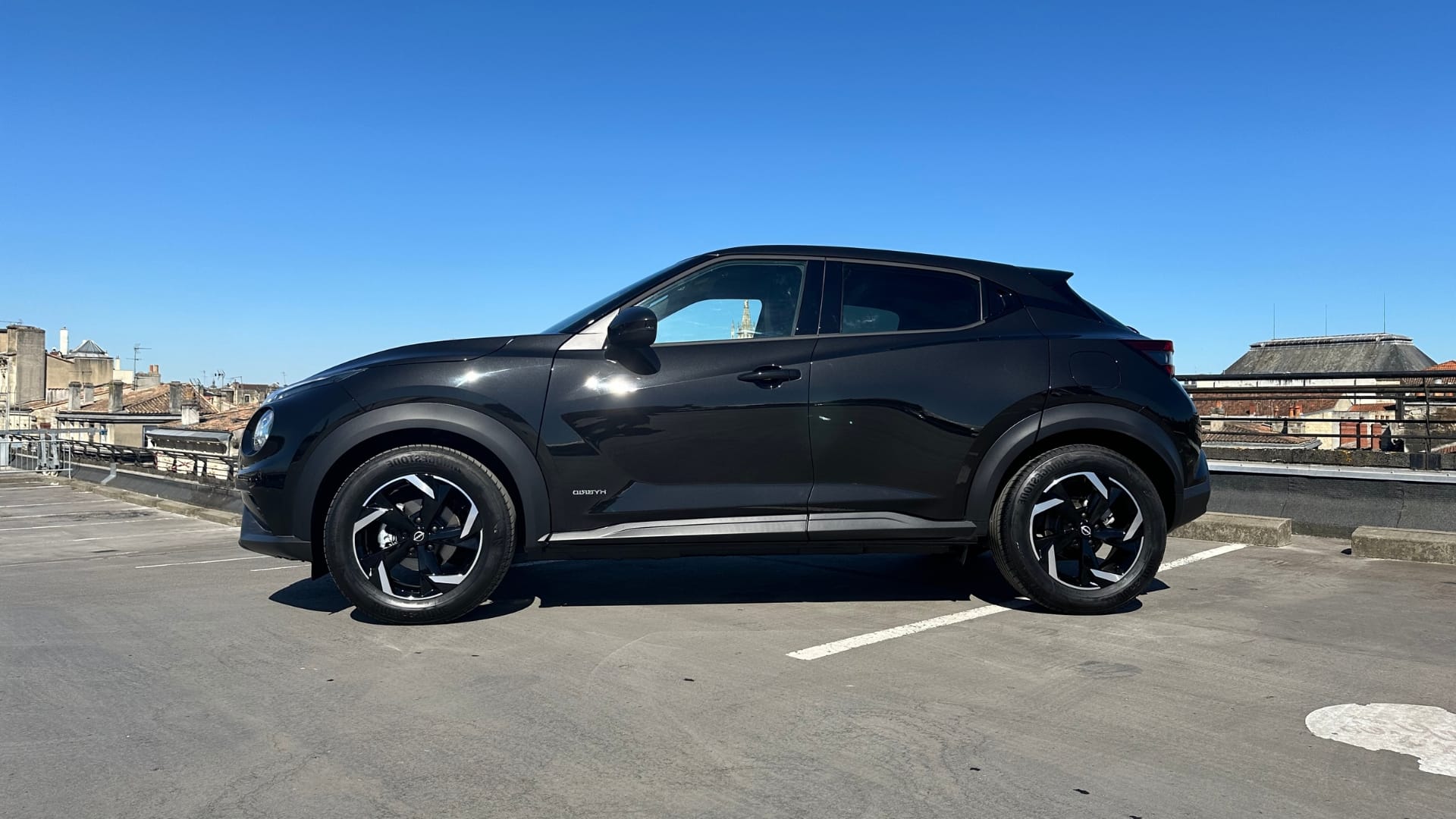 Nissan Juke N-Connecta NOIR | AUTO | Hybride 4.9L | GARE ST-JEAN (750m) avec Climatisation