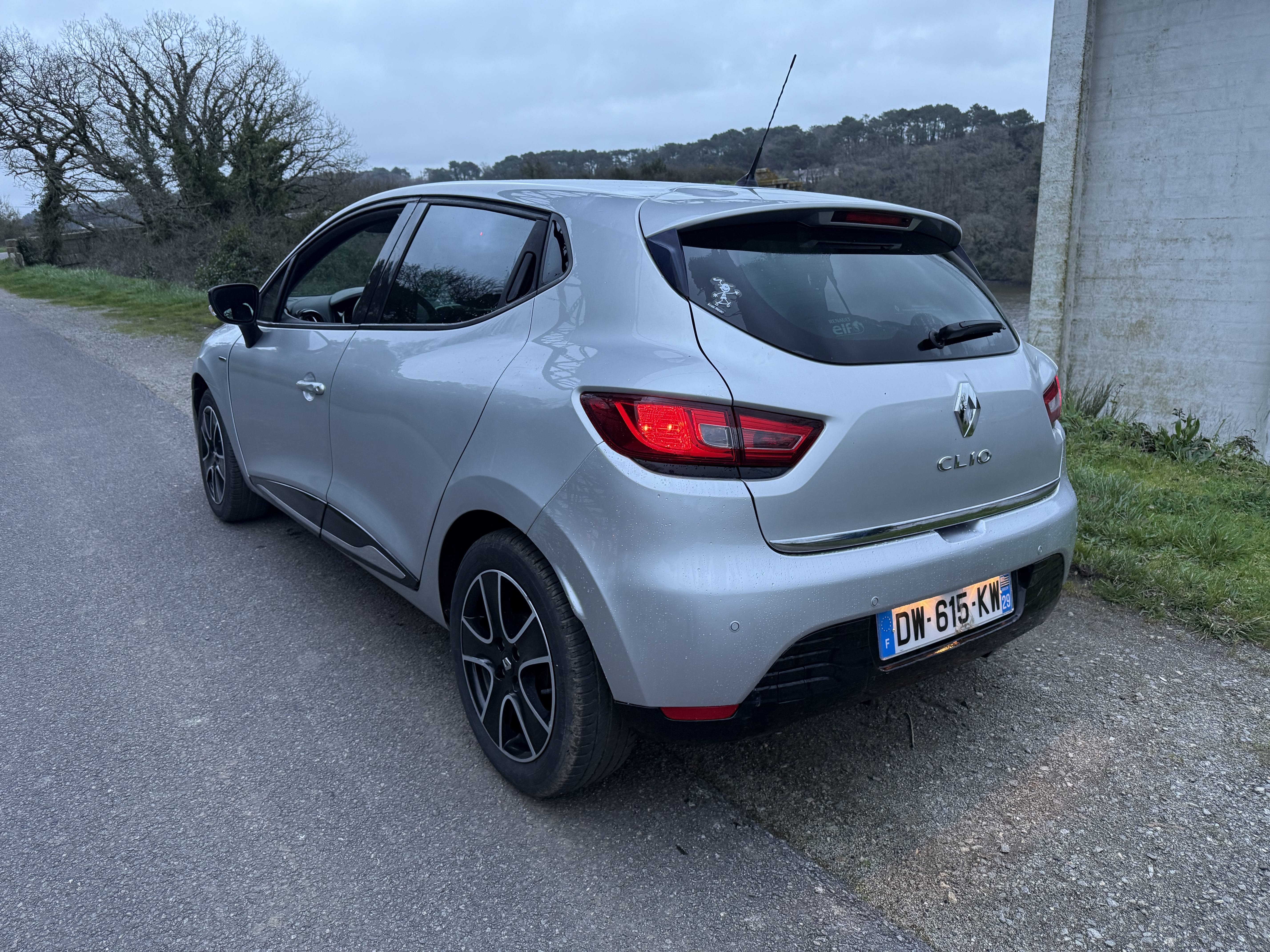 Renault Clio 4 75ch Limited avec Climatisation
