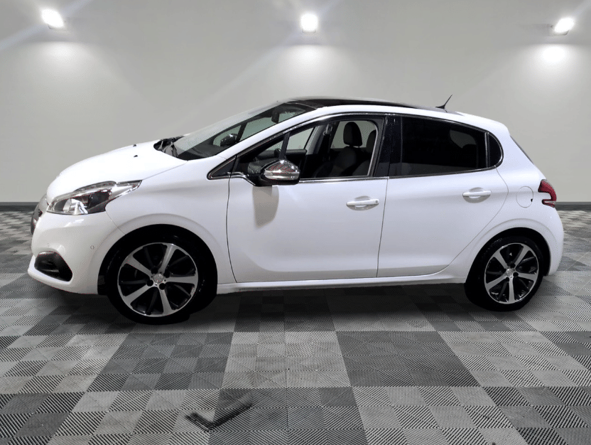 Peugeot 208, 2016, Essence 95, automatique