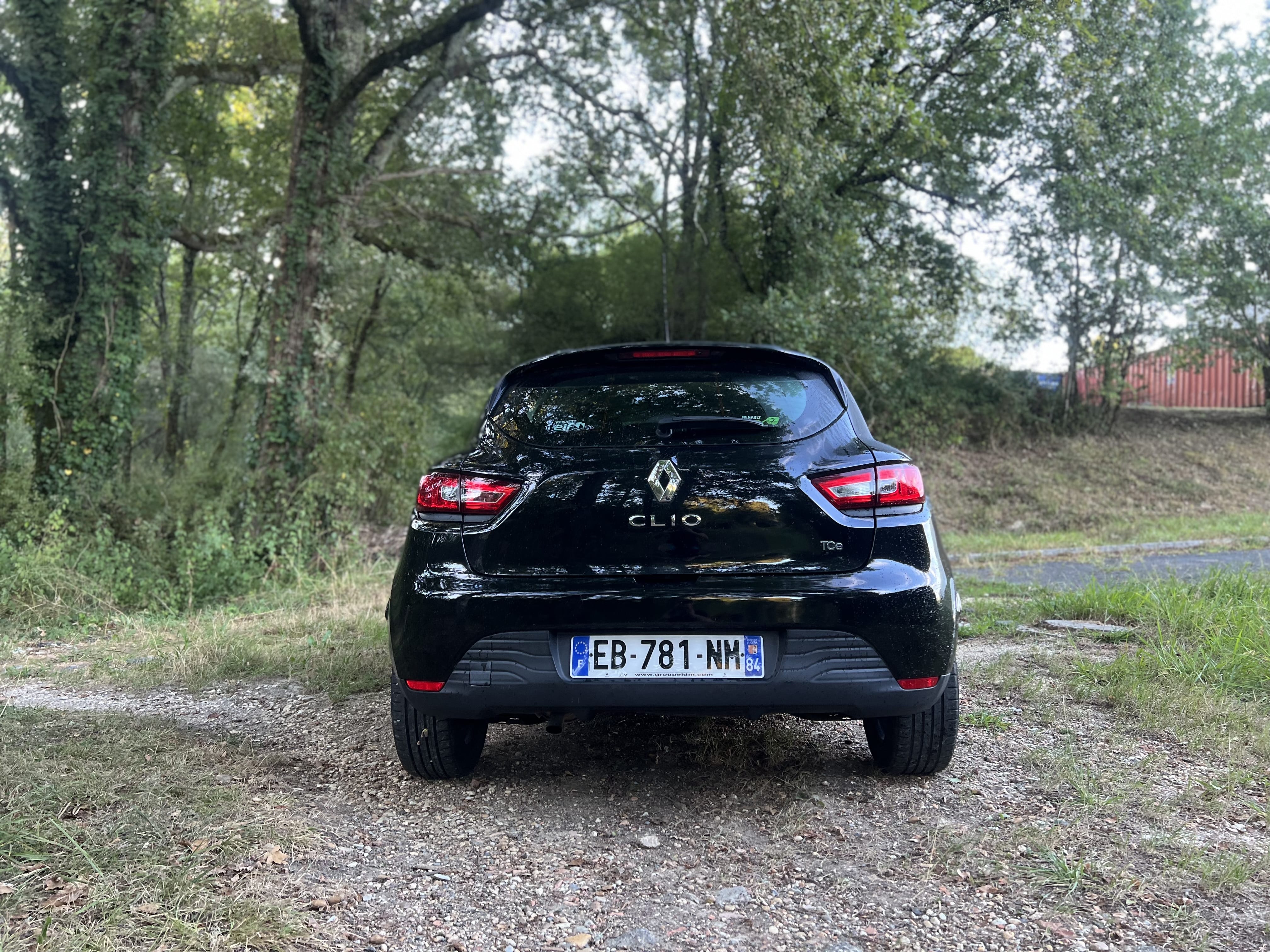 Renault Clio  Renault Clio 4 – Confort et Économie au Rendez-vous