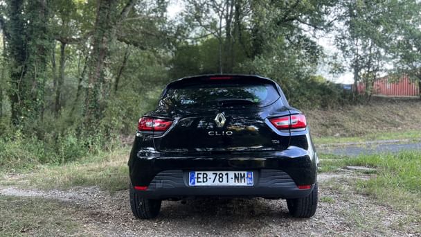 Renault Clio Renault Clio 4 – Confort et Économie au Rendez-vous