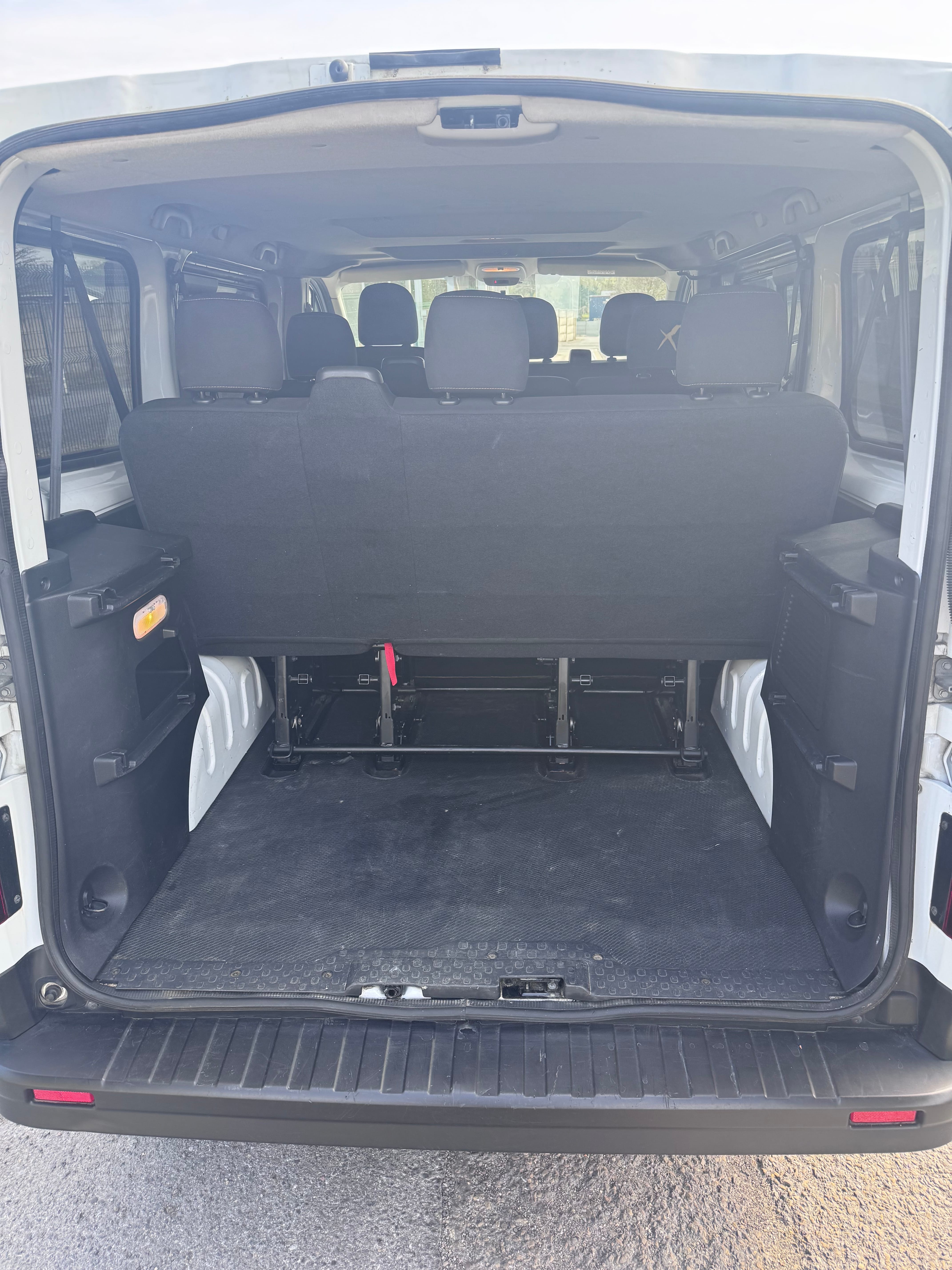 Renault Trafic Passenger