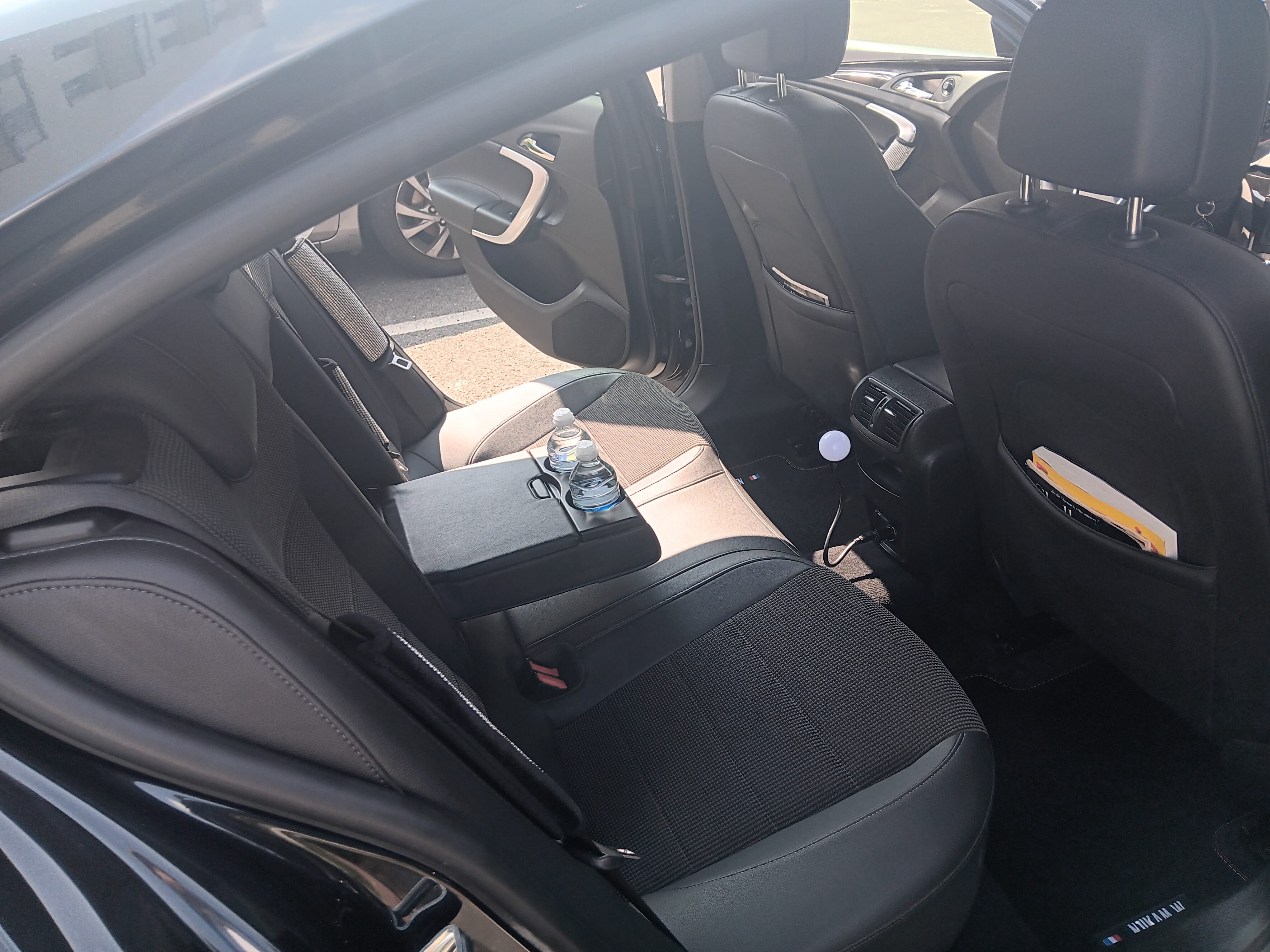 Opel Insignia avec Entrée audio / iPod