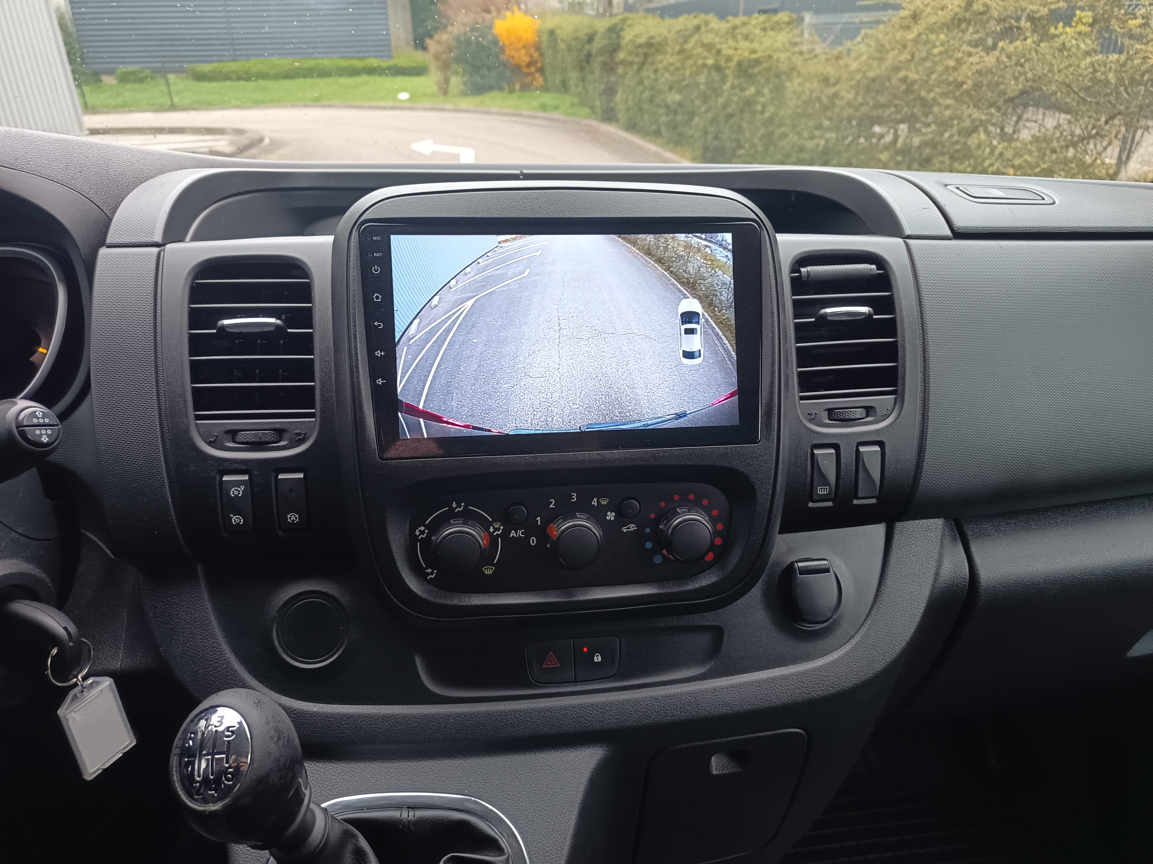 Opel Vivaro Combi MINIBUS avec Caméra de recul