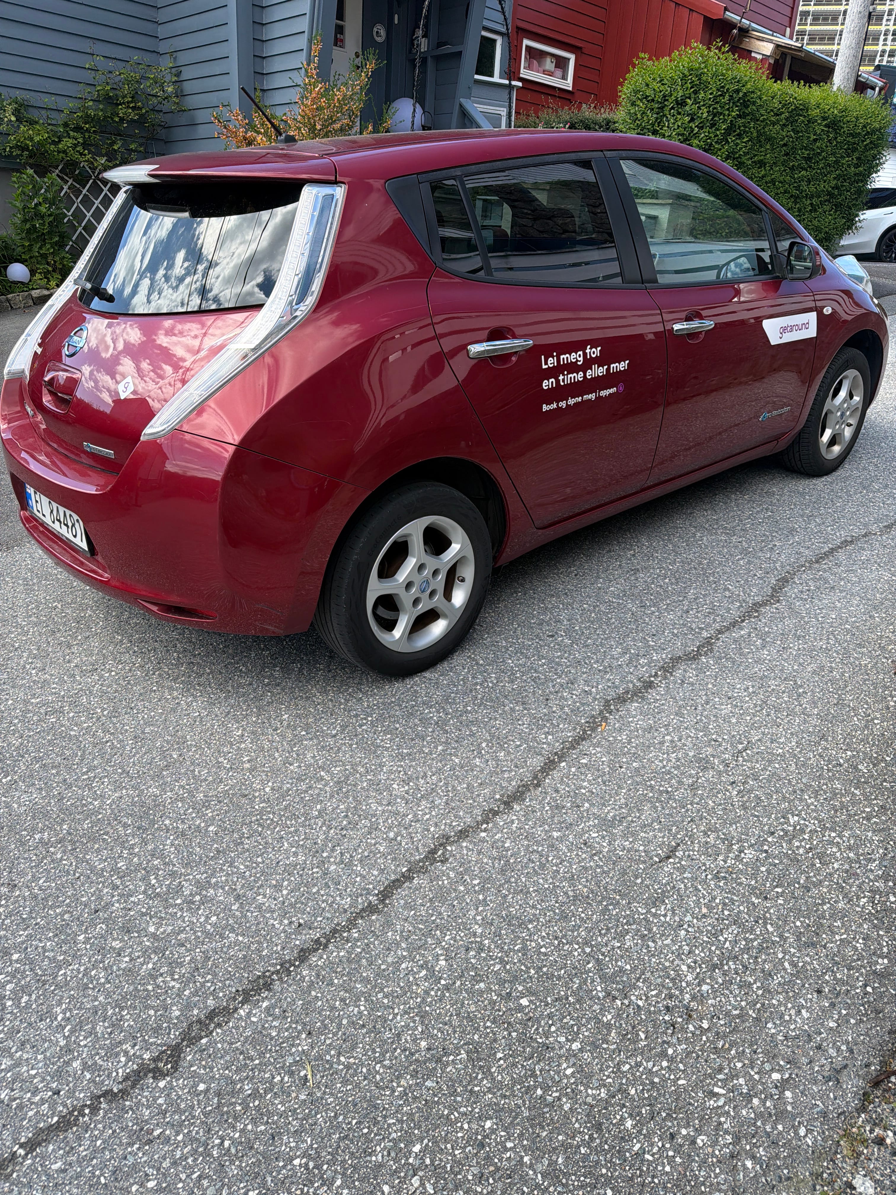Nissan Leaf med Babysete