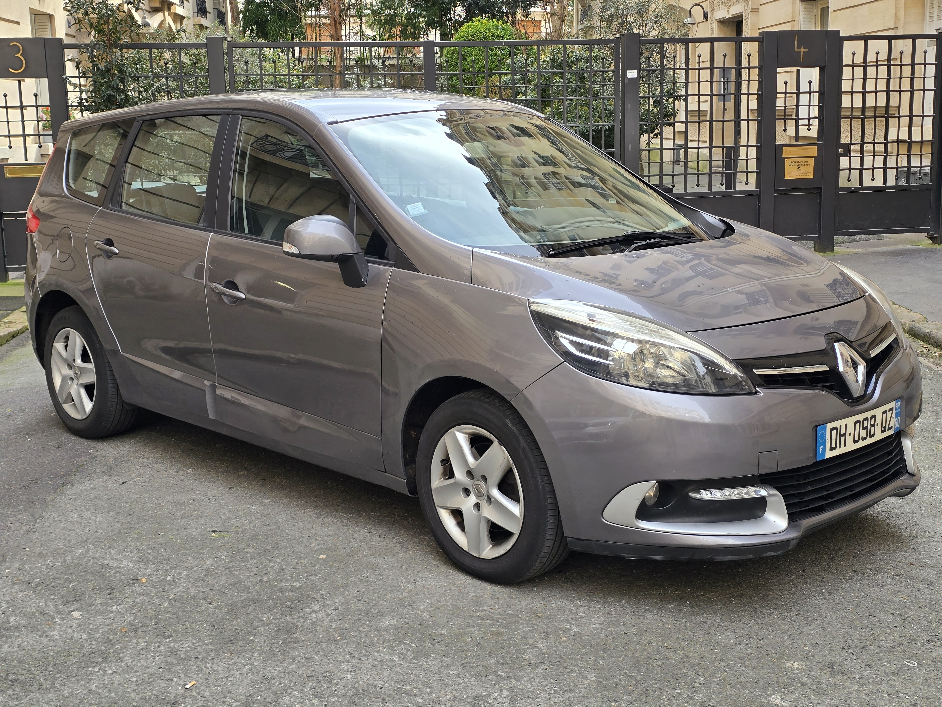 Renault Grand Scenic Automatique 7 places avec Chaines