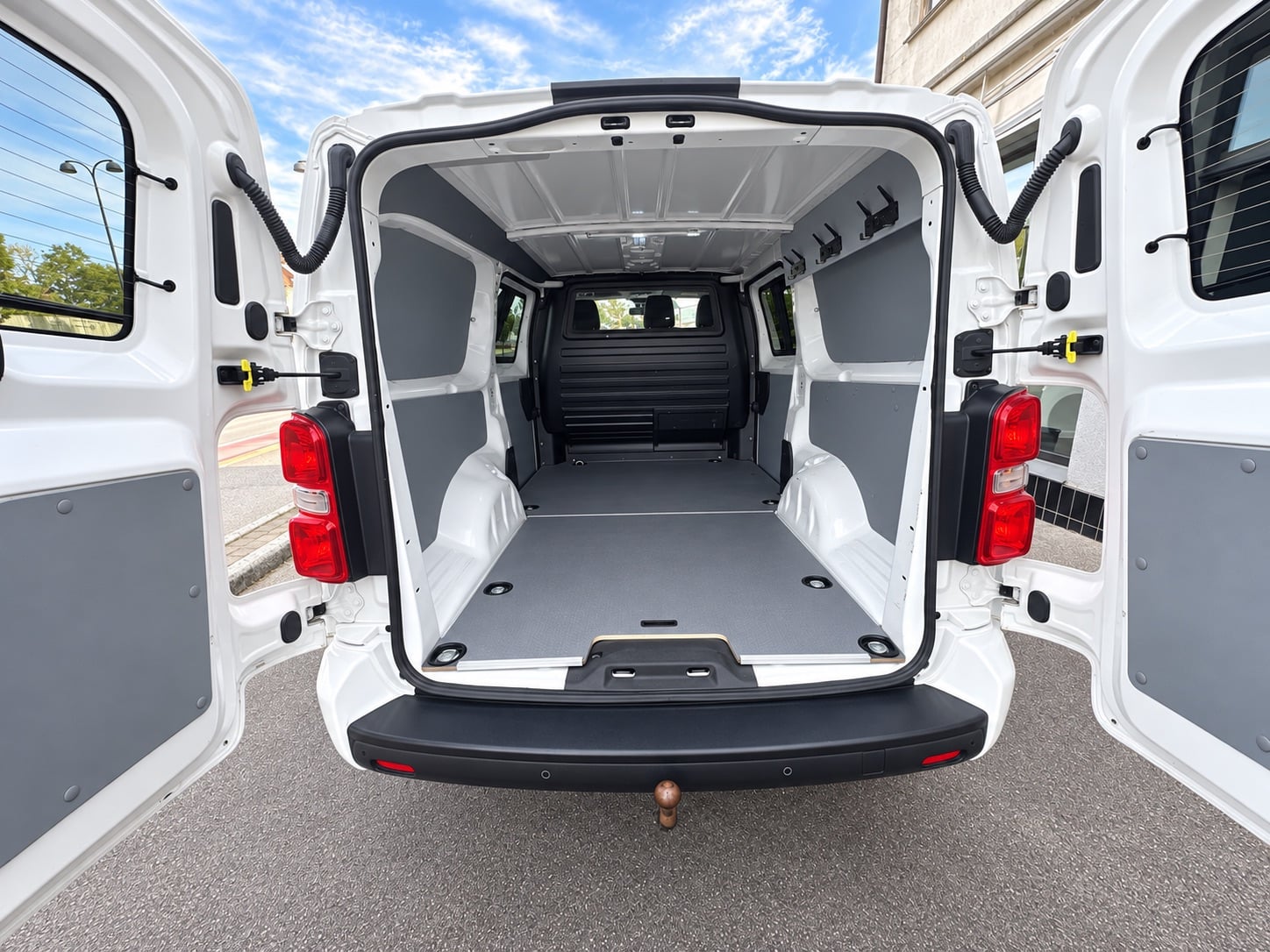 Opel Vivaro with GPS