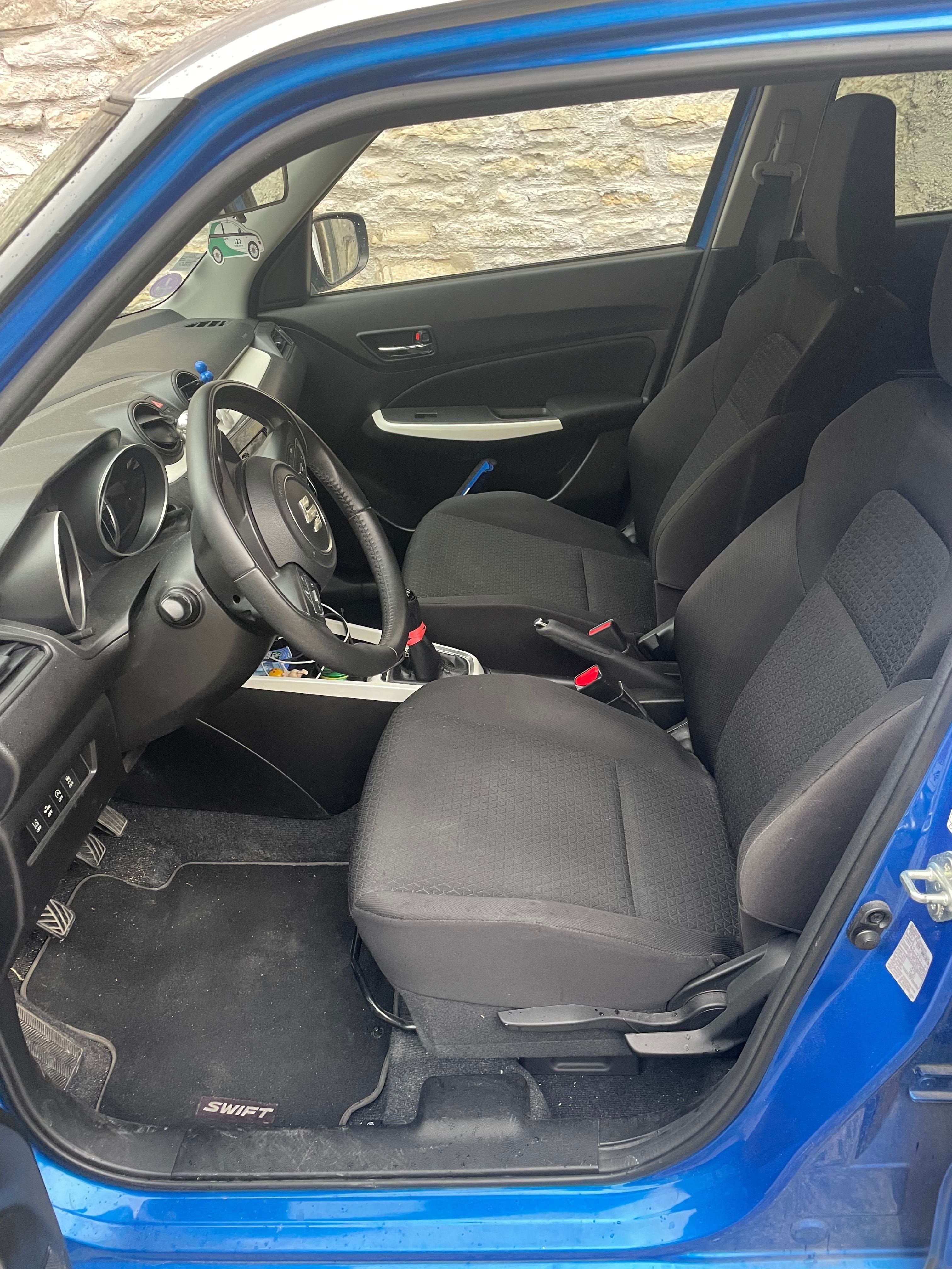 Suzuki Swift avec GPS