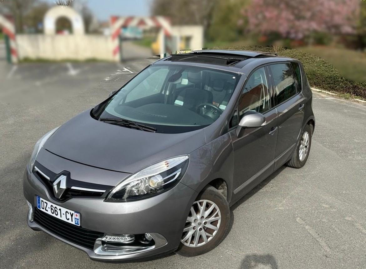 Renault Scenic, 2016, Essence 95