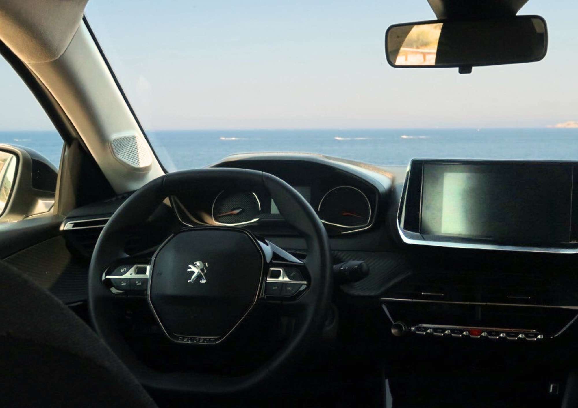 Peugeot 208 con Control de velocidad