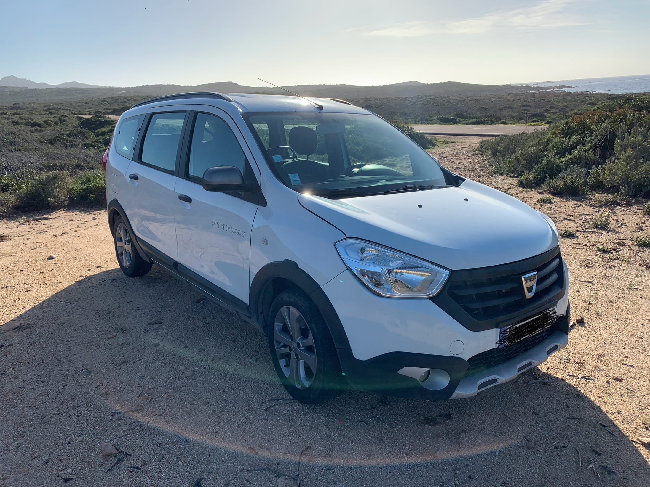 Dacia Lodgy, 2017, Essence 95, 7 places