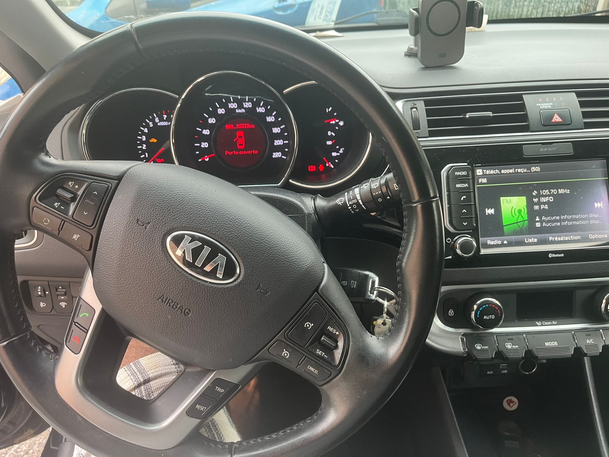 Kia Rio avec GPS