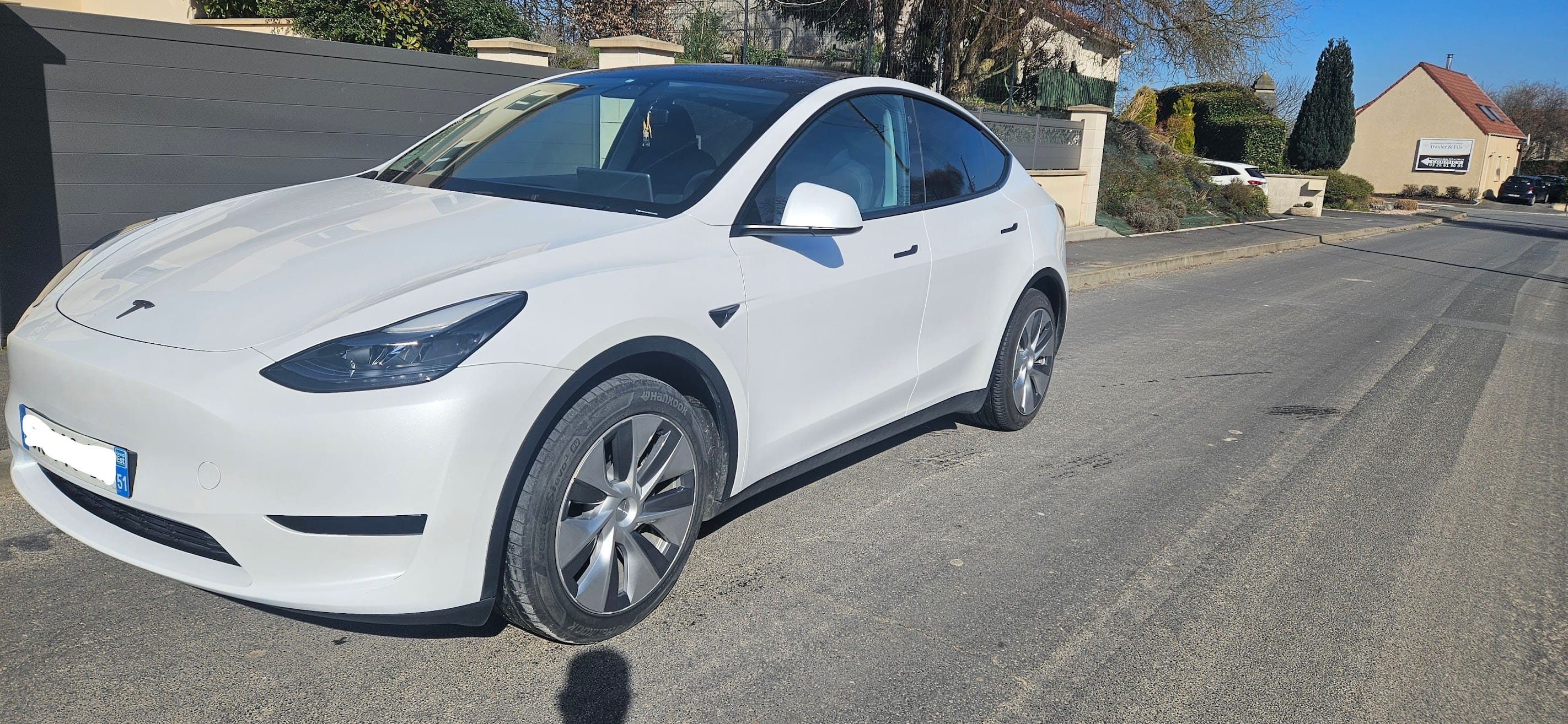 Tesla Model Y Standard Range, 2023, Électrique, automatique
