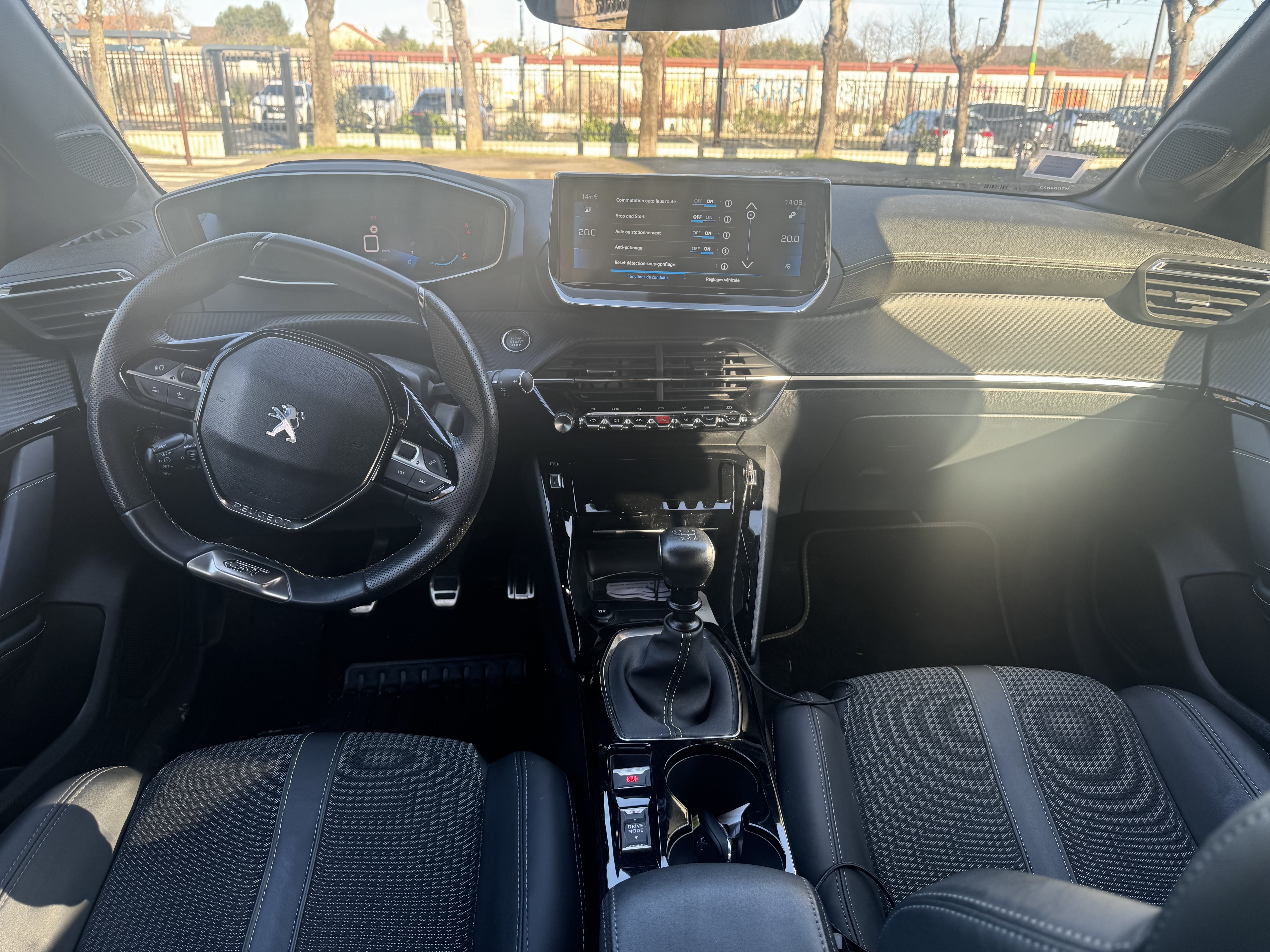 Peugeot 208 GT Line avec Régulateur de vitesse