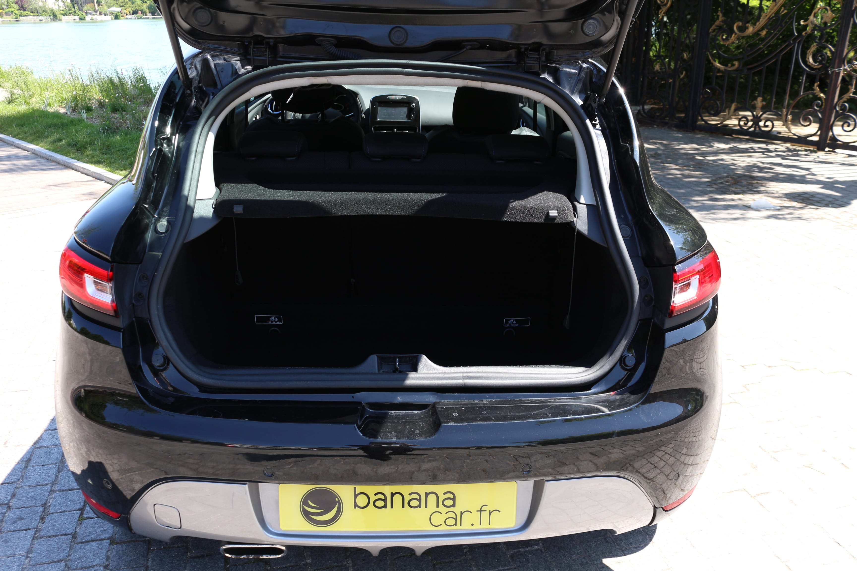 Renault Clio EV-439-YG