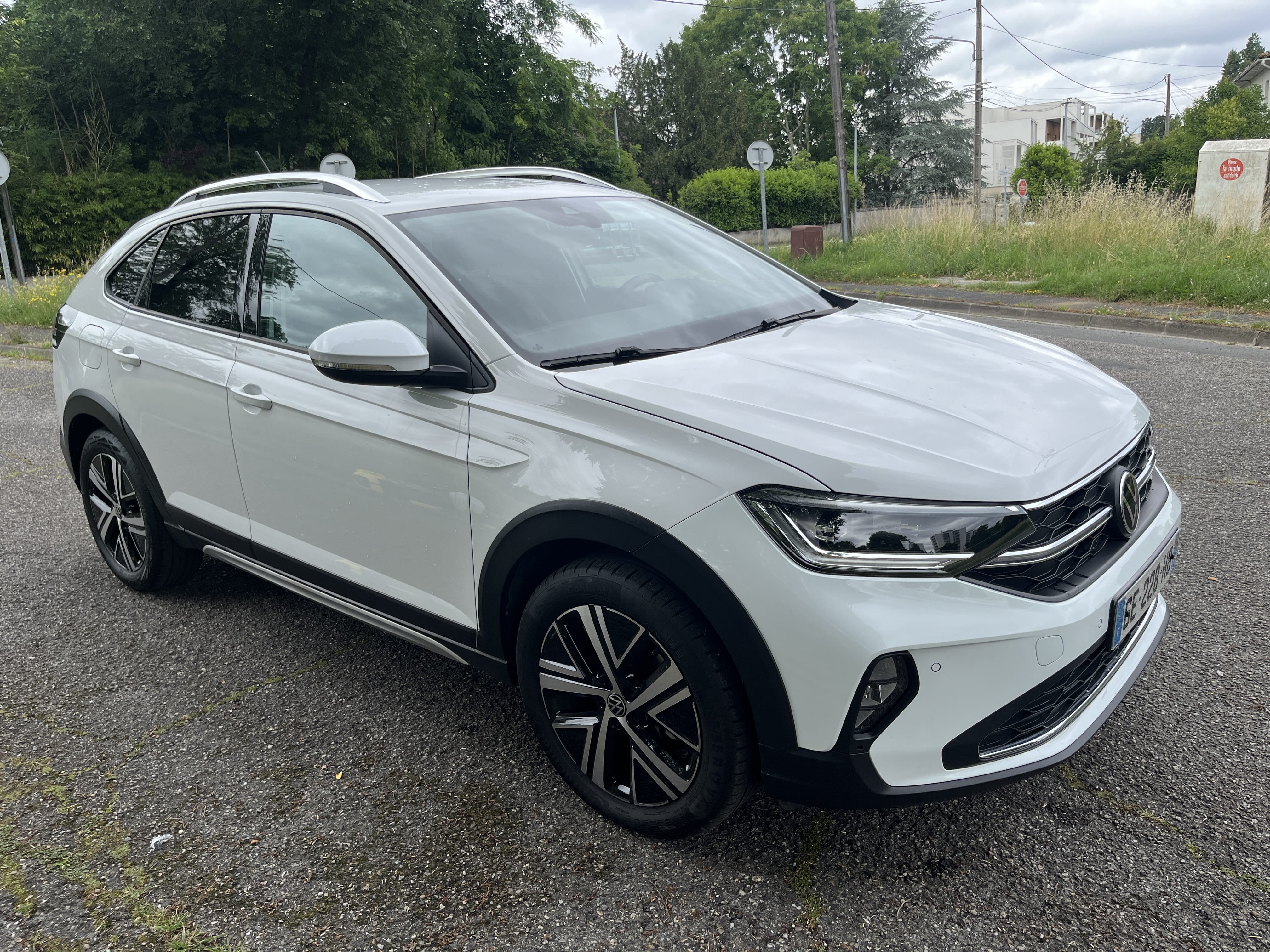 Volkswagen Taigo SUV boîte auto avec Climatisation