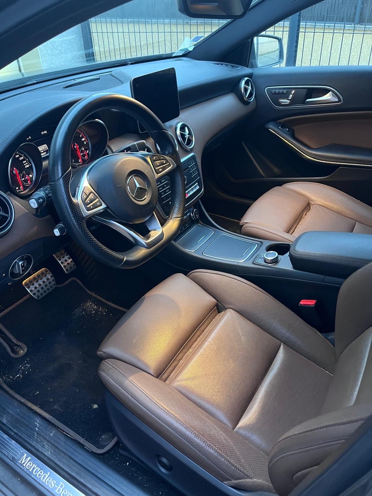 Mercedes-Benz Classe A 180 avec GPS