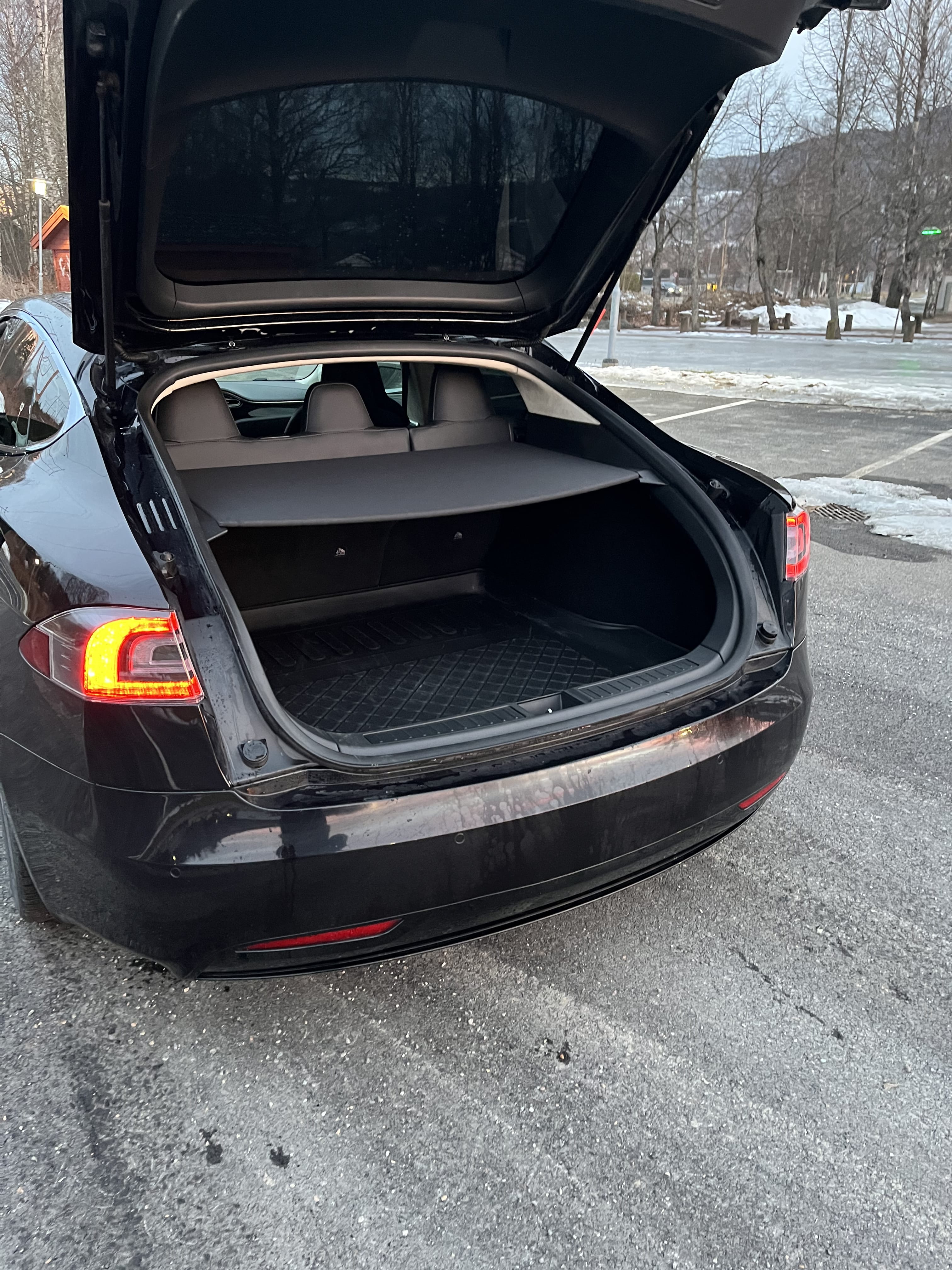 Tesla Model S med Bluetooth audio