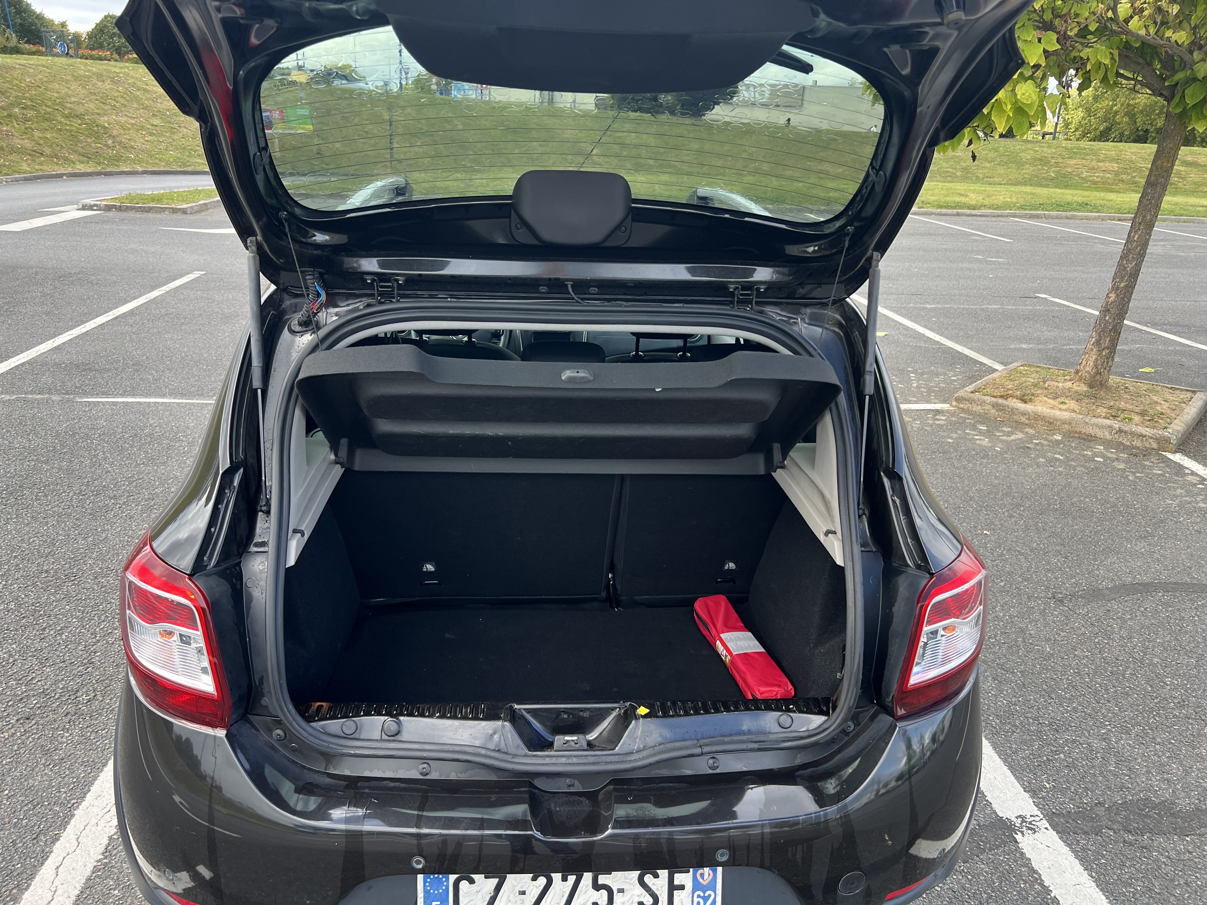 Dacia Sandero avec Entrée audio / iPod