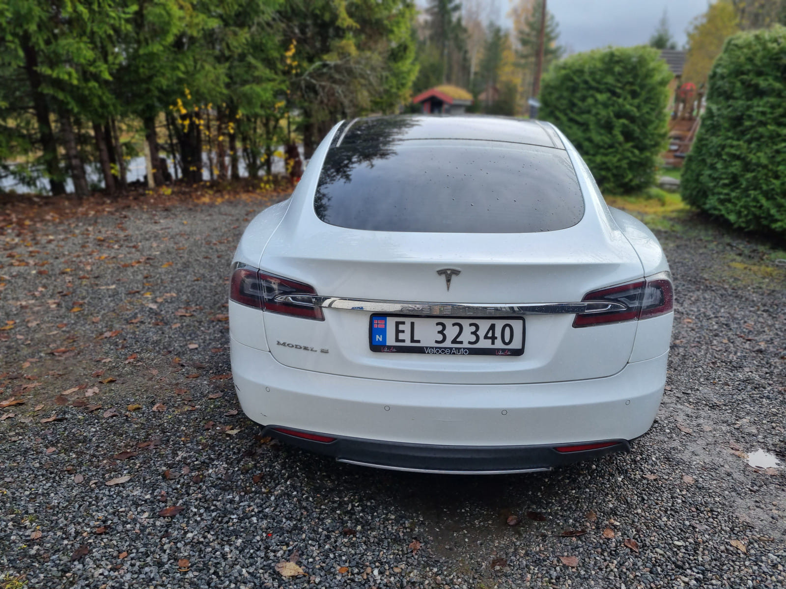 Tesla Model S med GPS