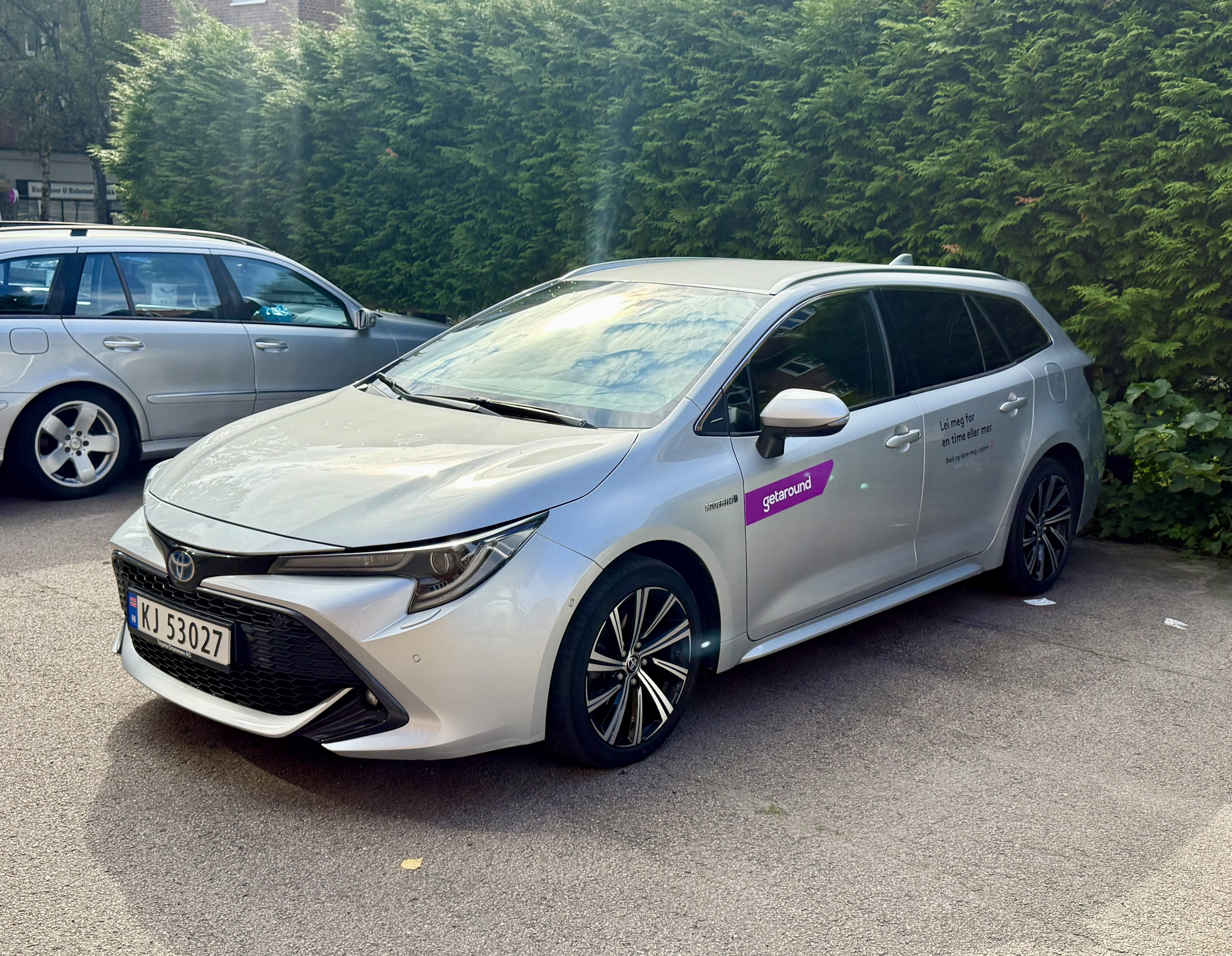 Toyota Corolla, 2021, Blyfri 95 / Elektrisk (hybrid), automatisk