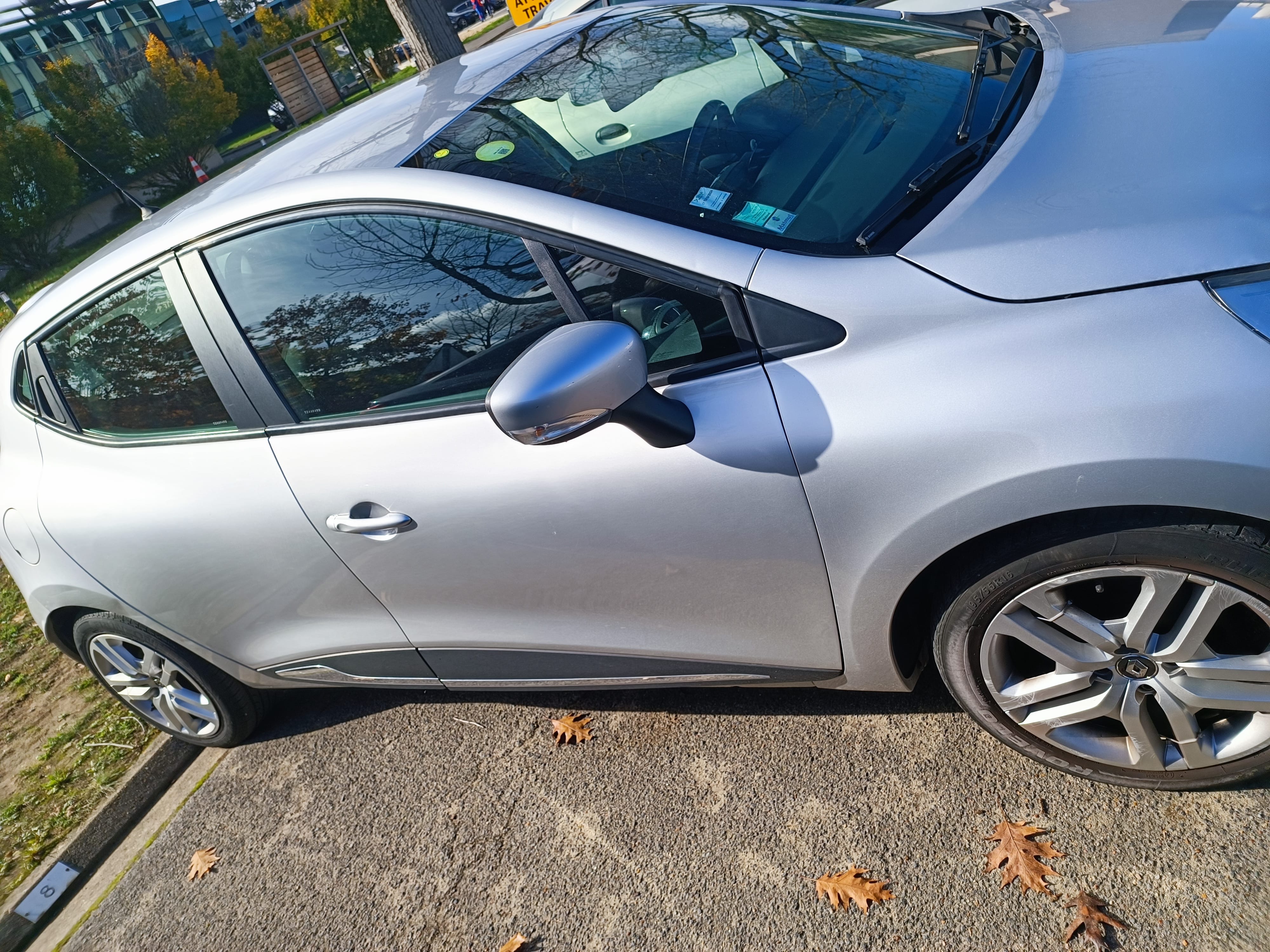 Renault Clio avec Climatisation