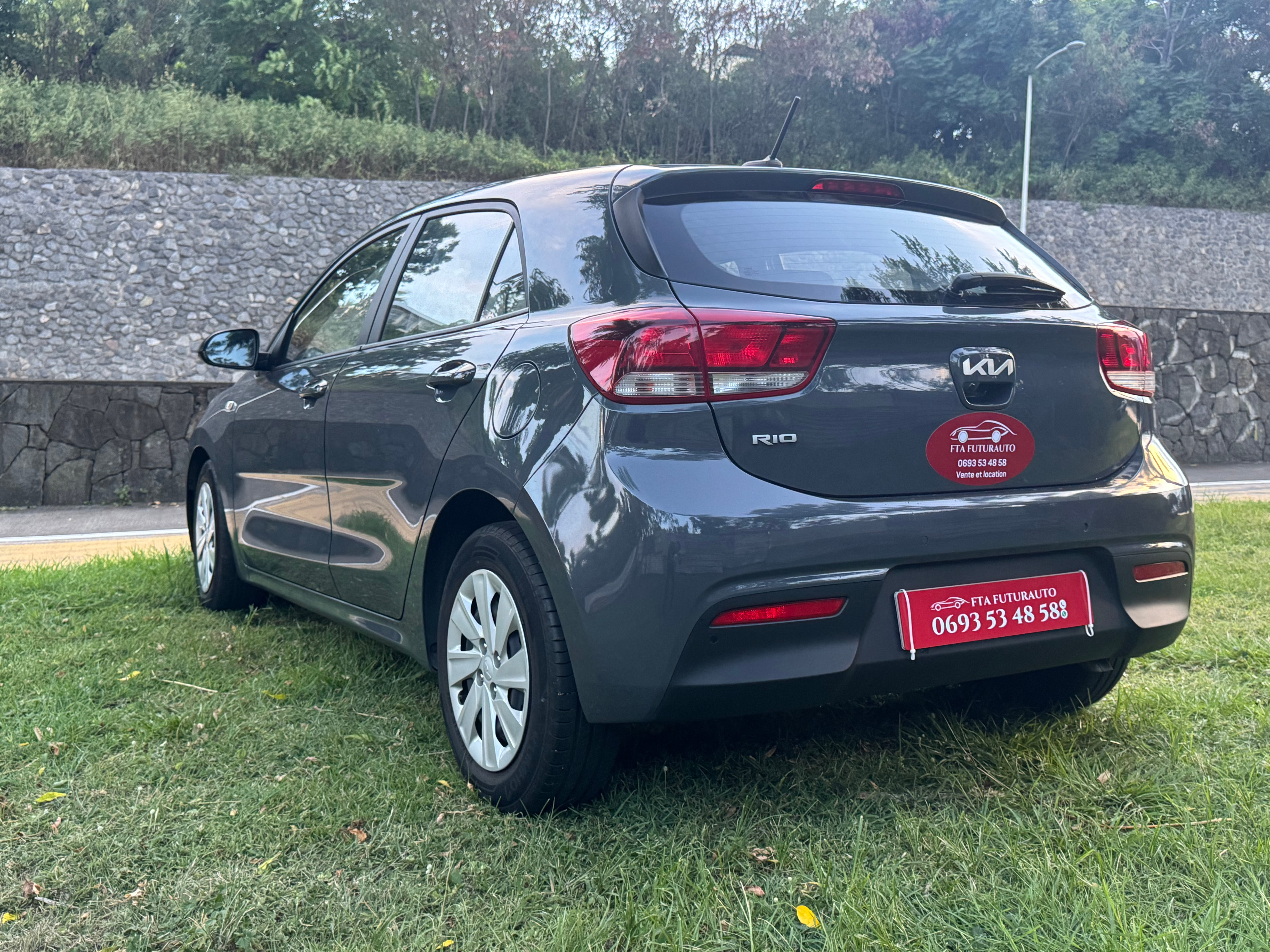 Kia Rio avec Climatisation