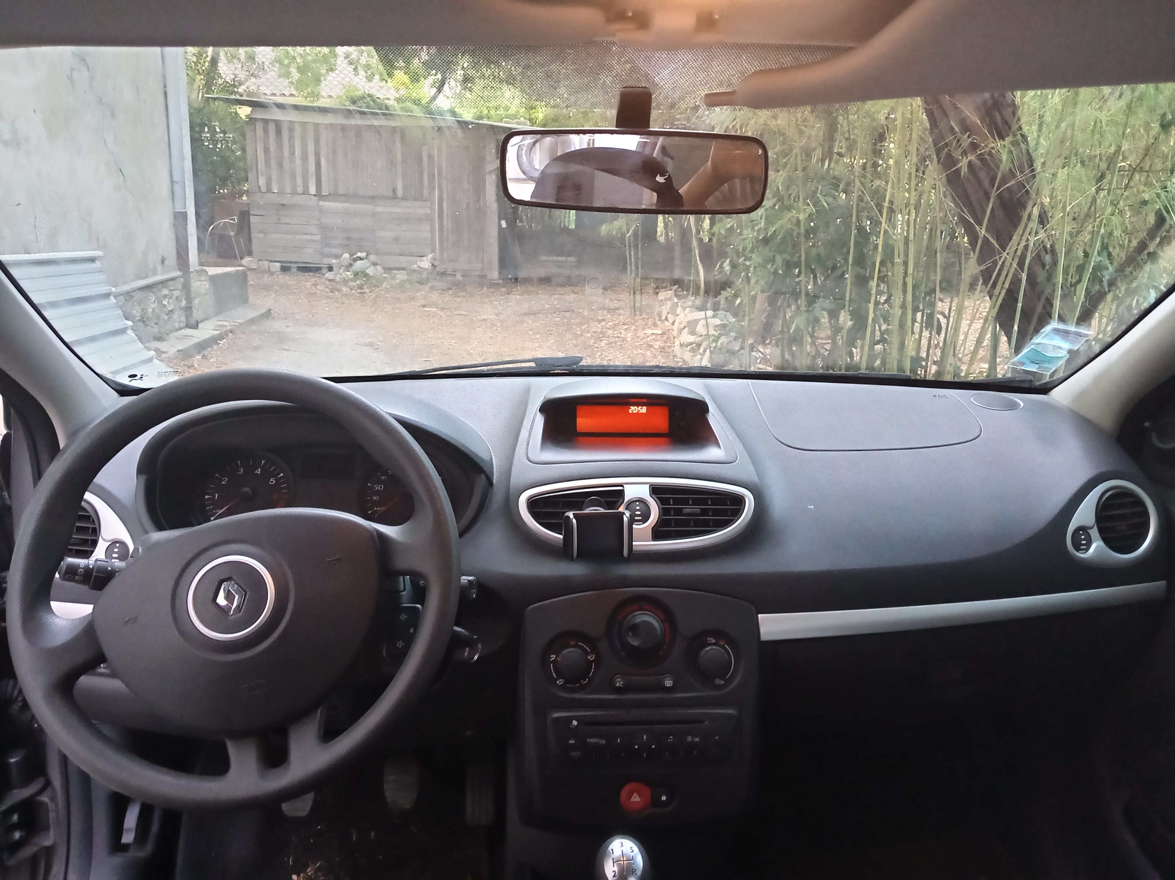 Renault Clio met Autoradio