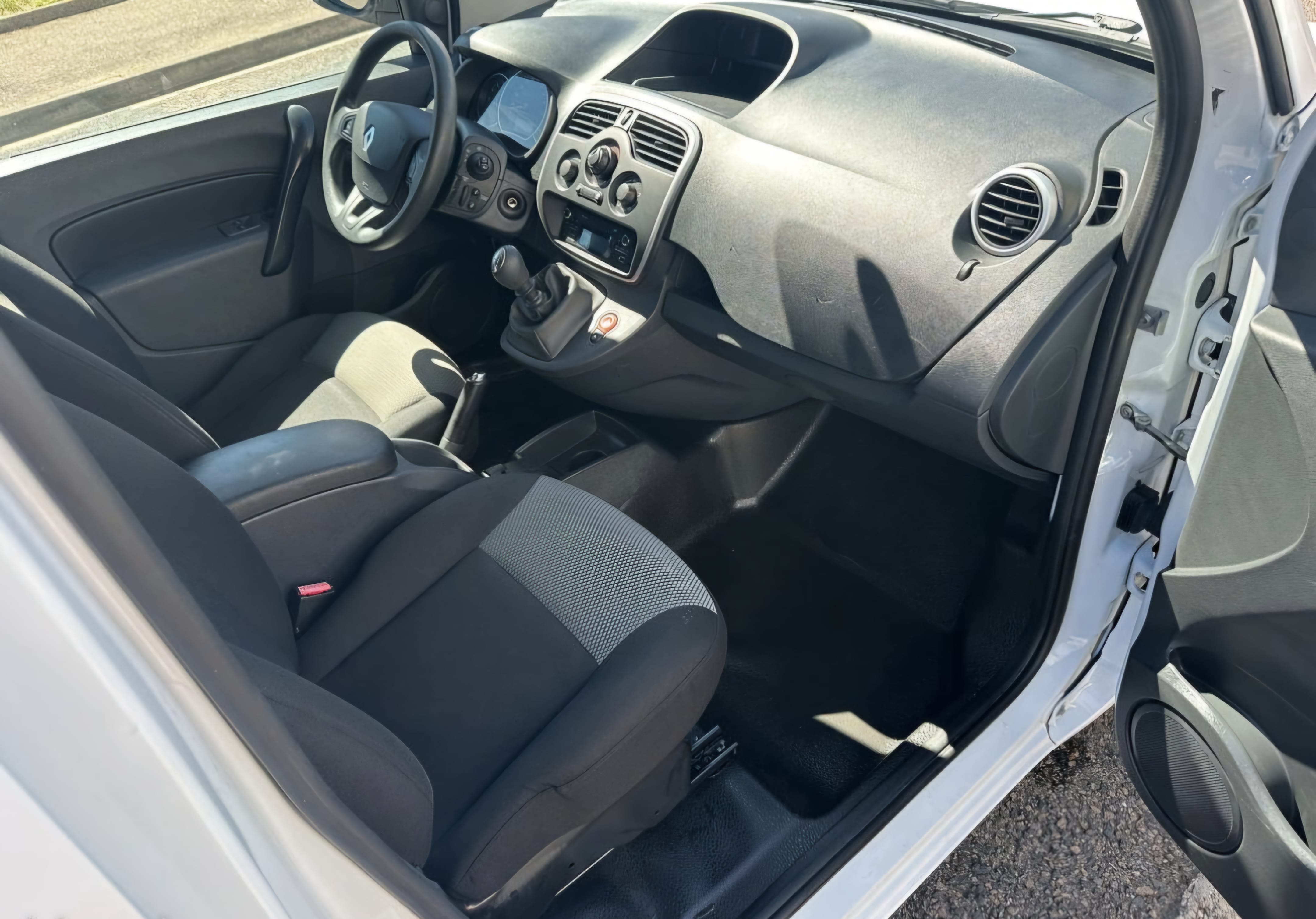 Renault Kangoo Express mit Bluetooth-Audio