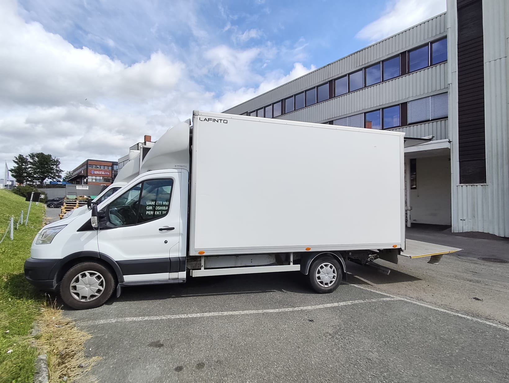 Ford Transit 350 mit Klimaanlage