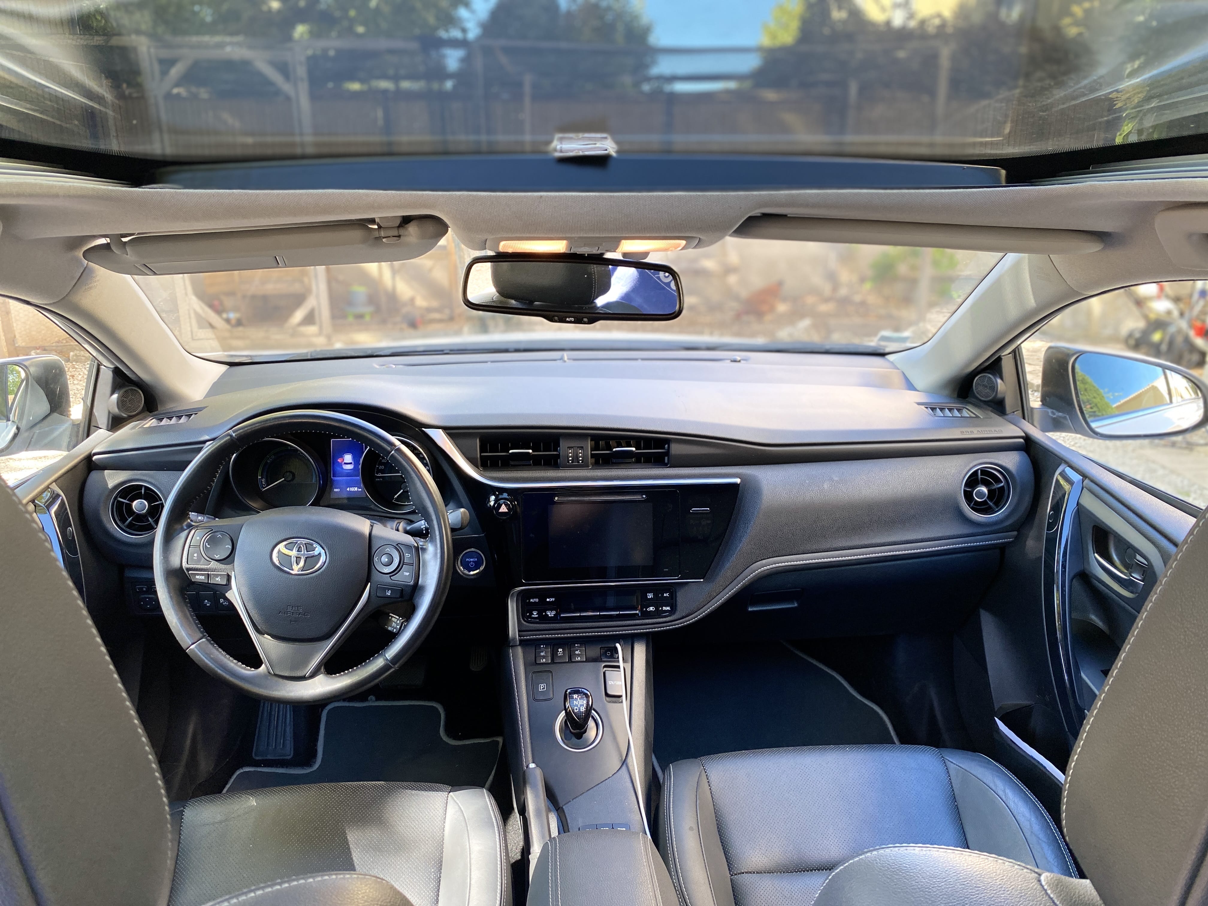 Toyota Auris hybride E85 avec Régulateur de vitesse