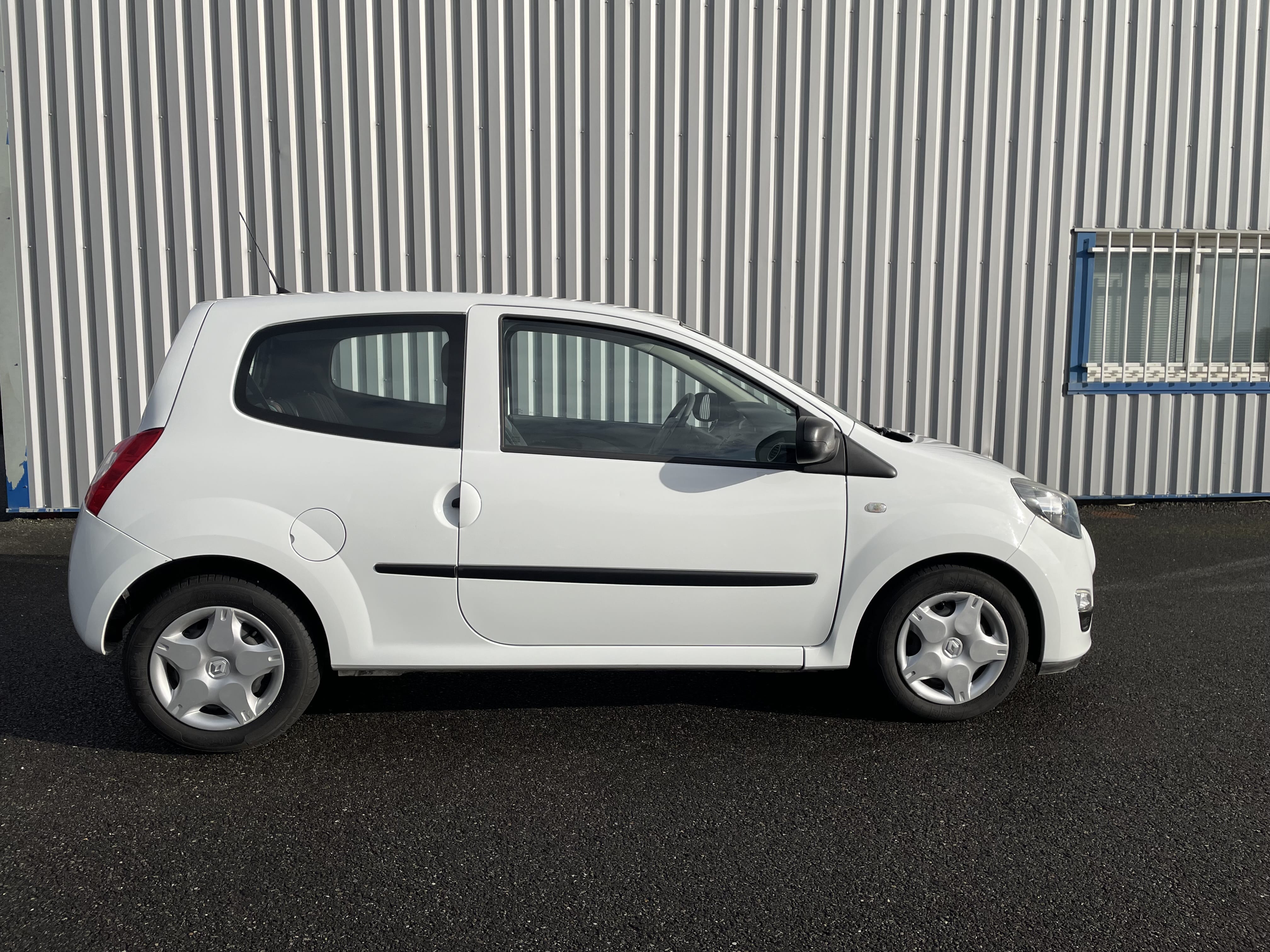 Renault Twingo II 1.5 Turbo Diesel 75ch with Air conditioning
