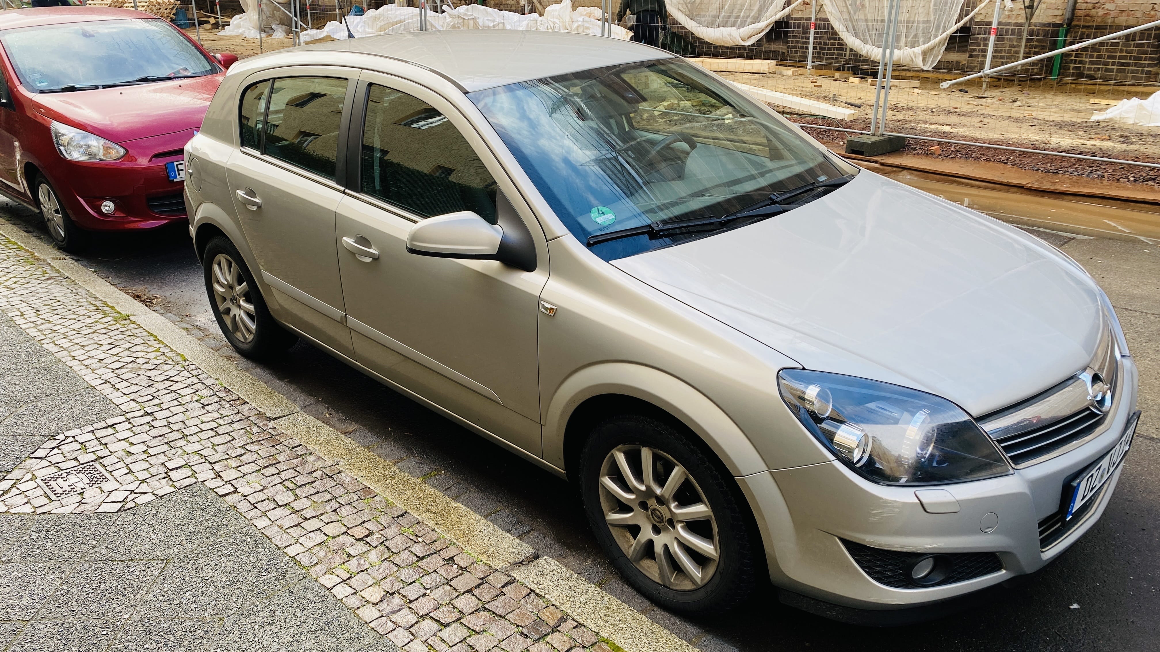 Opel Astra Navigation mit Navigationsgerät