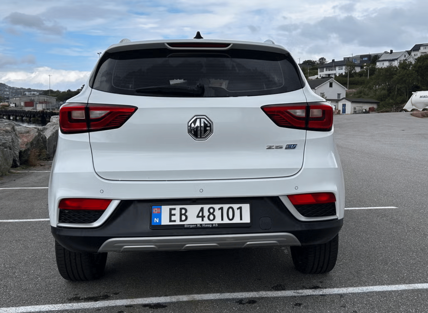 MG ZS EV med Lydinngang