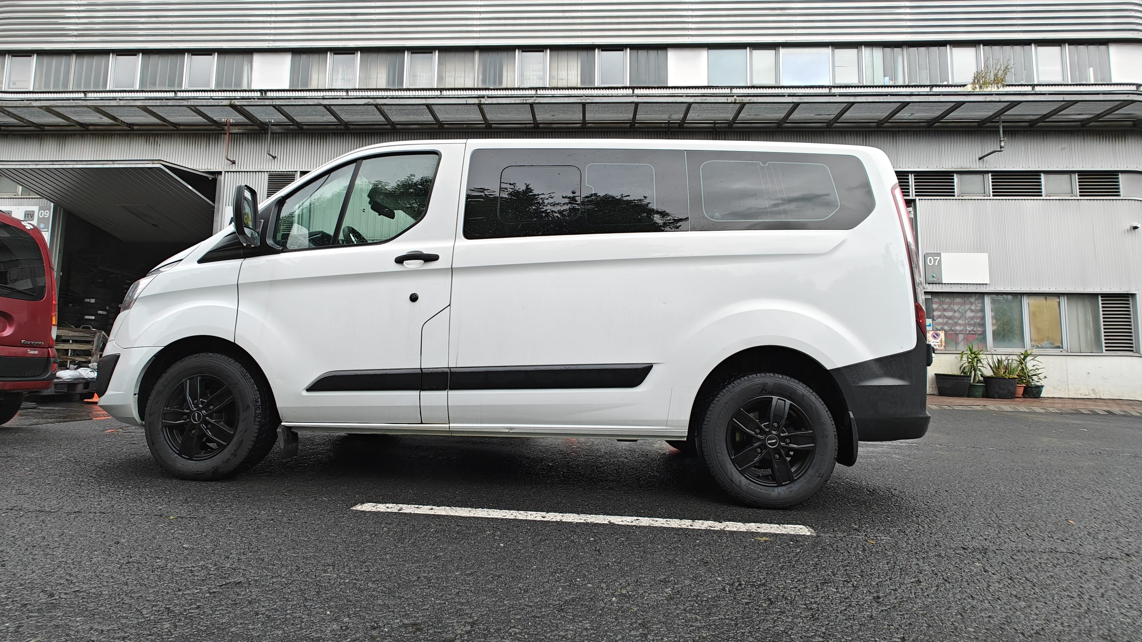 Ford Transit Custom Kombi, 2017, Diesel, 9 plazas y más
