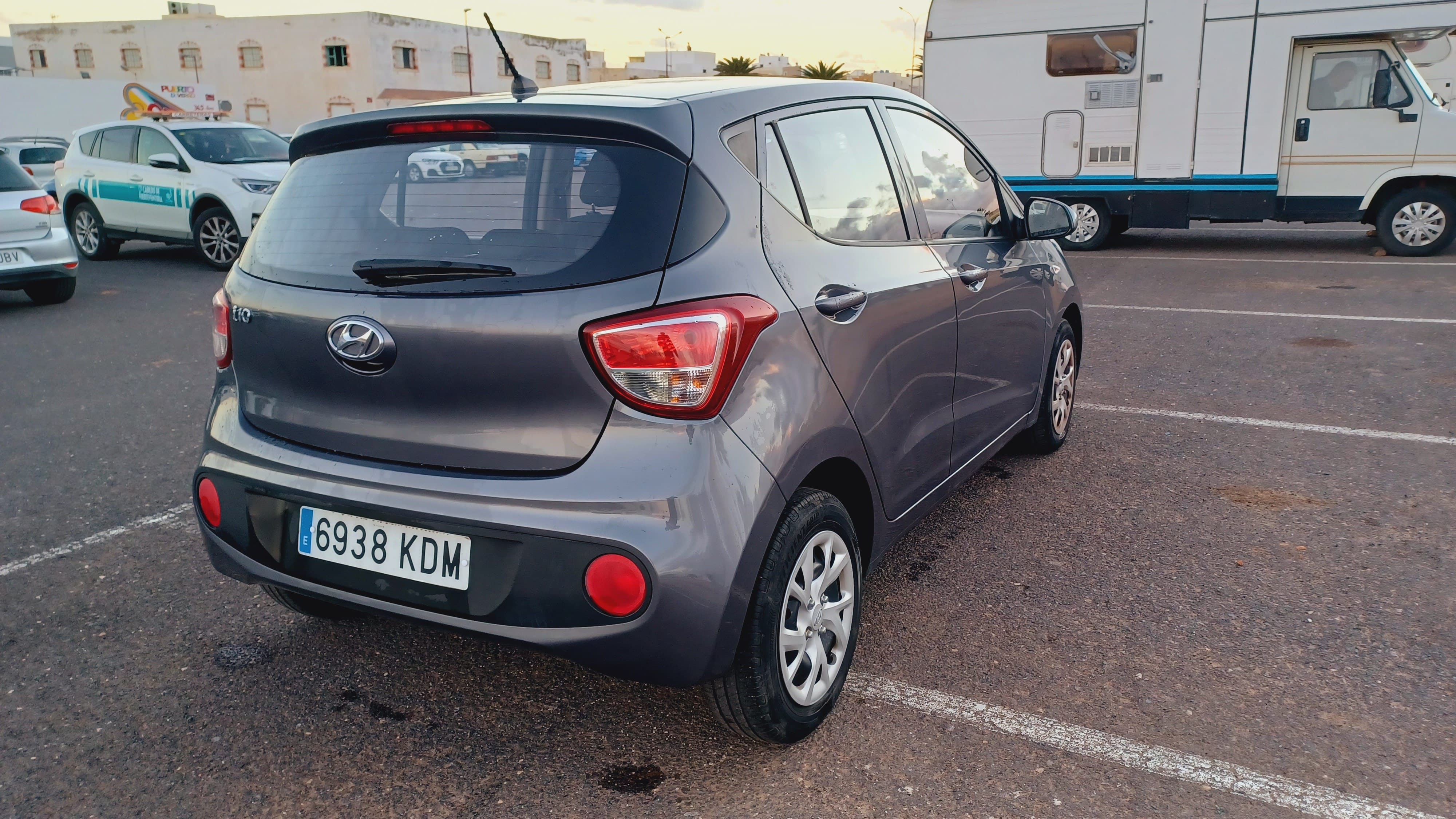 Hyundai i10 con Silla infantil