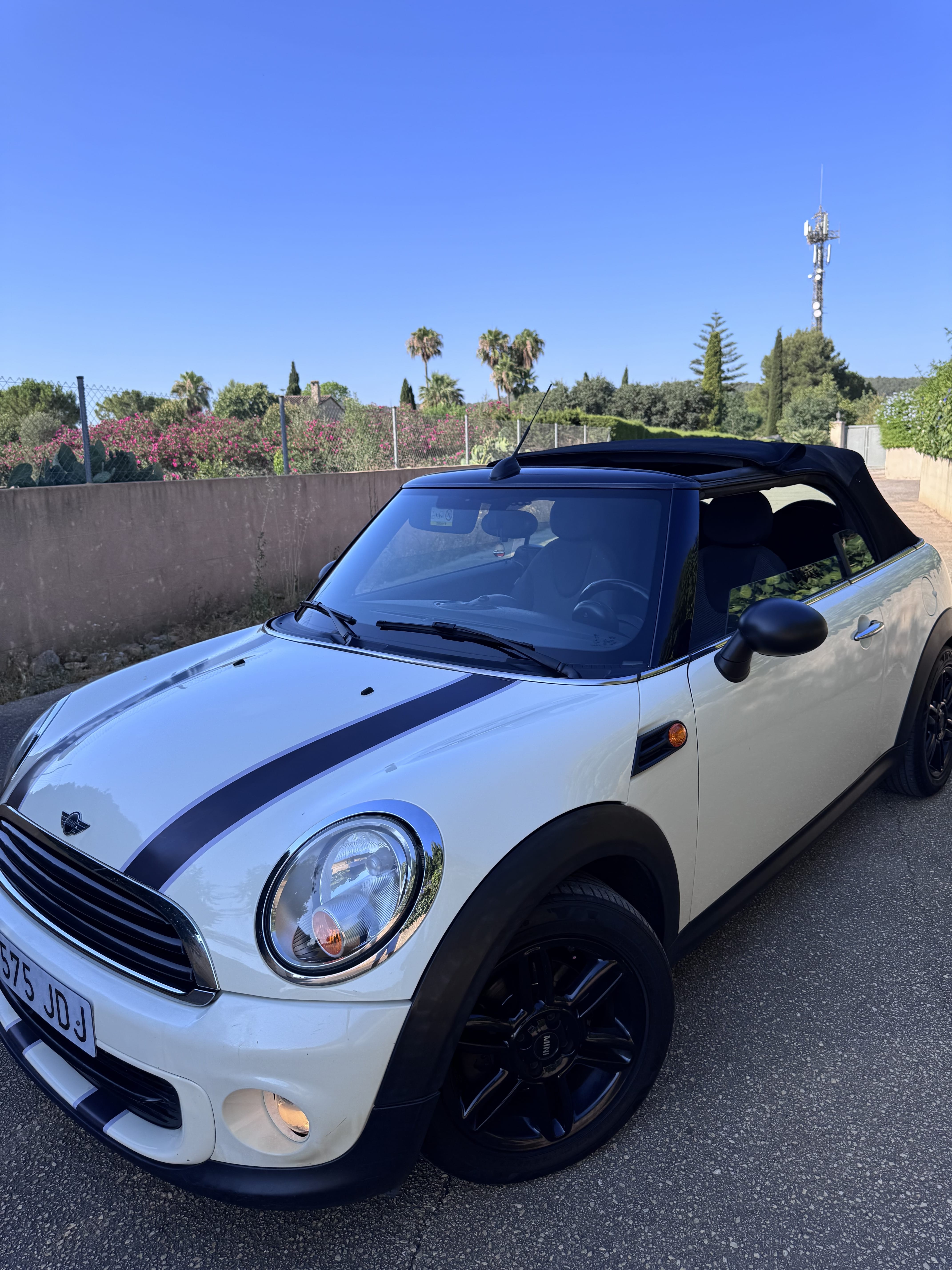 Mini Cooper Convertible R57