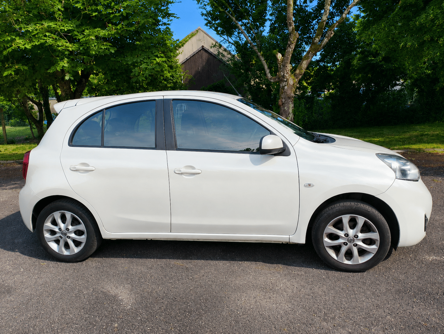 Nissan Micra avec Climatisation