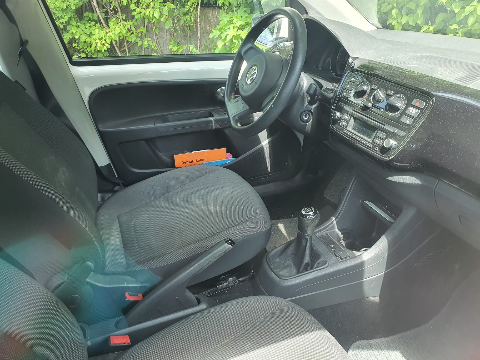 Volkswagen Up! con Puertos de carga USB