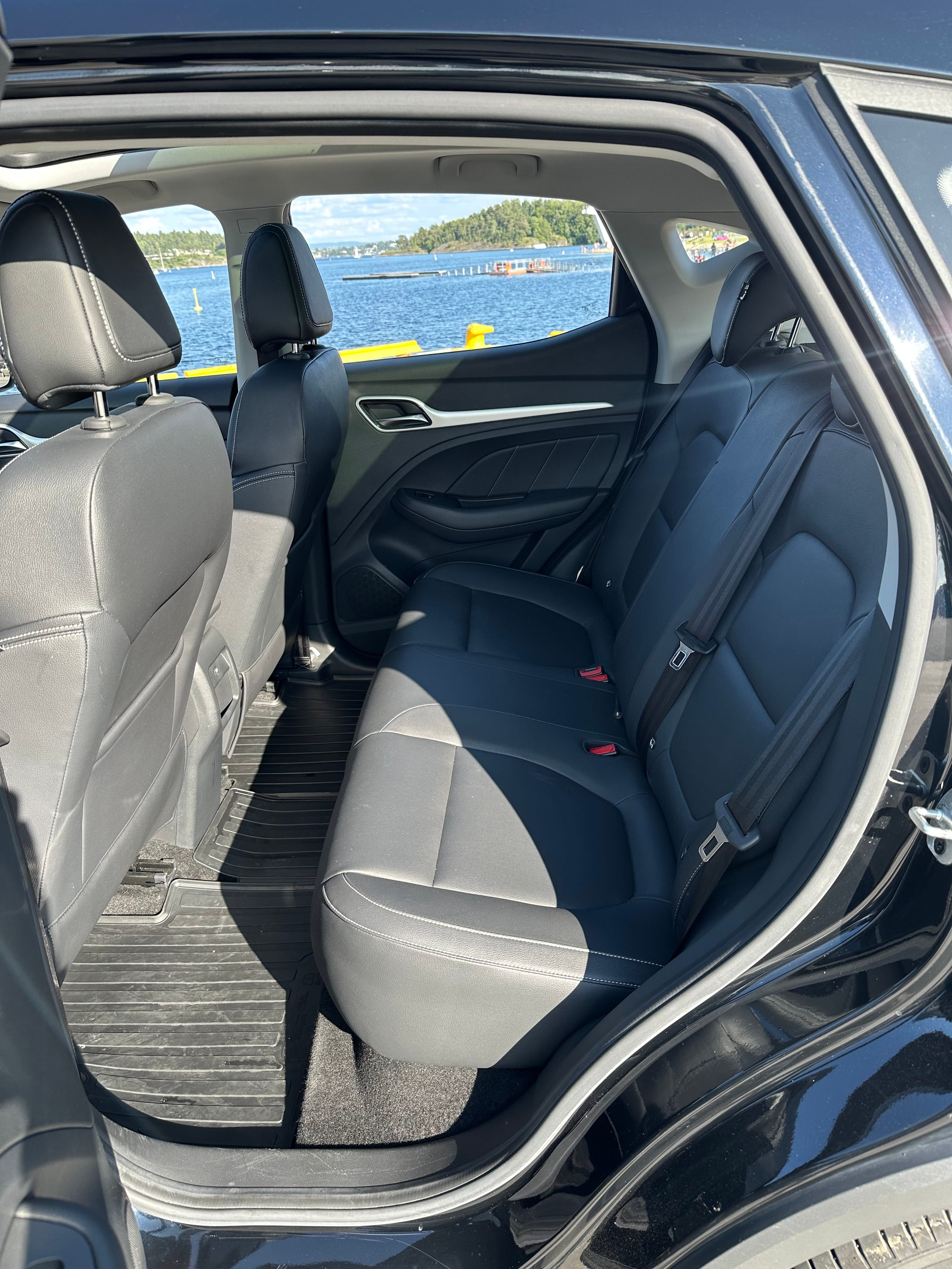 Mg ZS EV med Vinterdekk