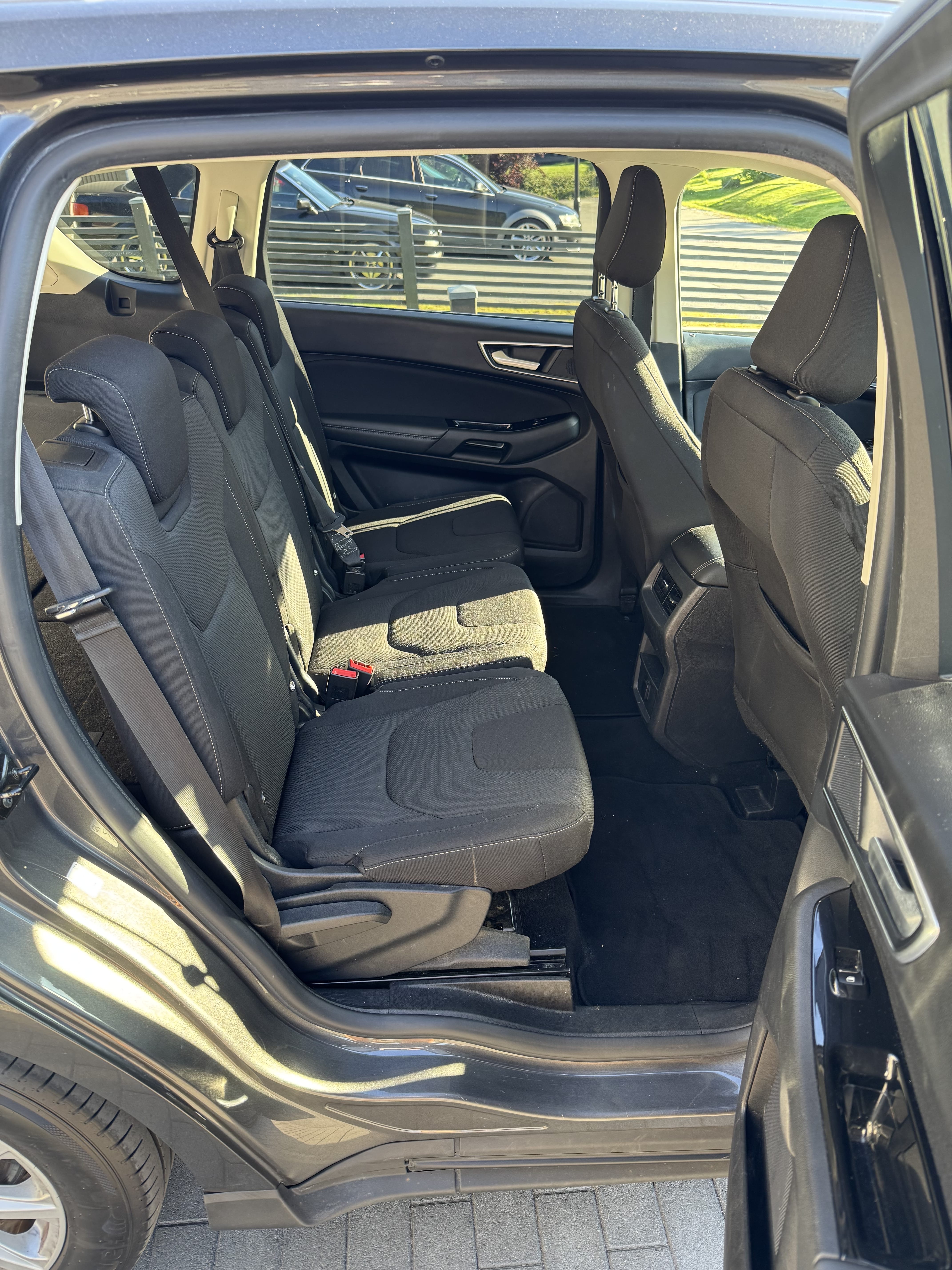Ford S-Max with Bluetooth audio