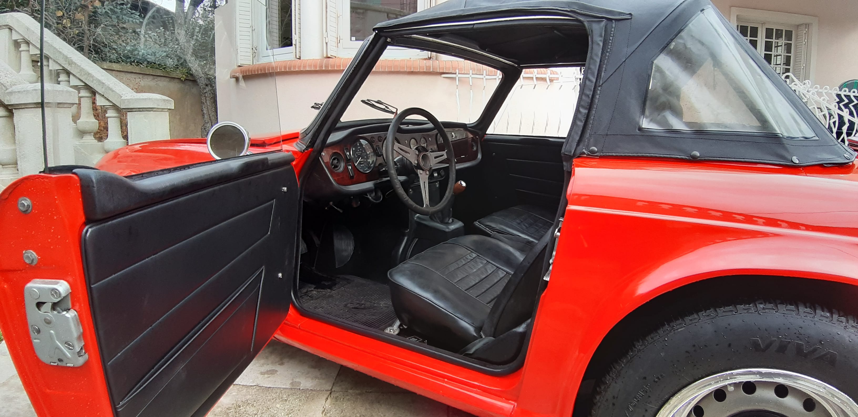 Triumph TR6 Convertible