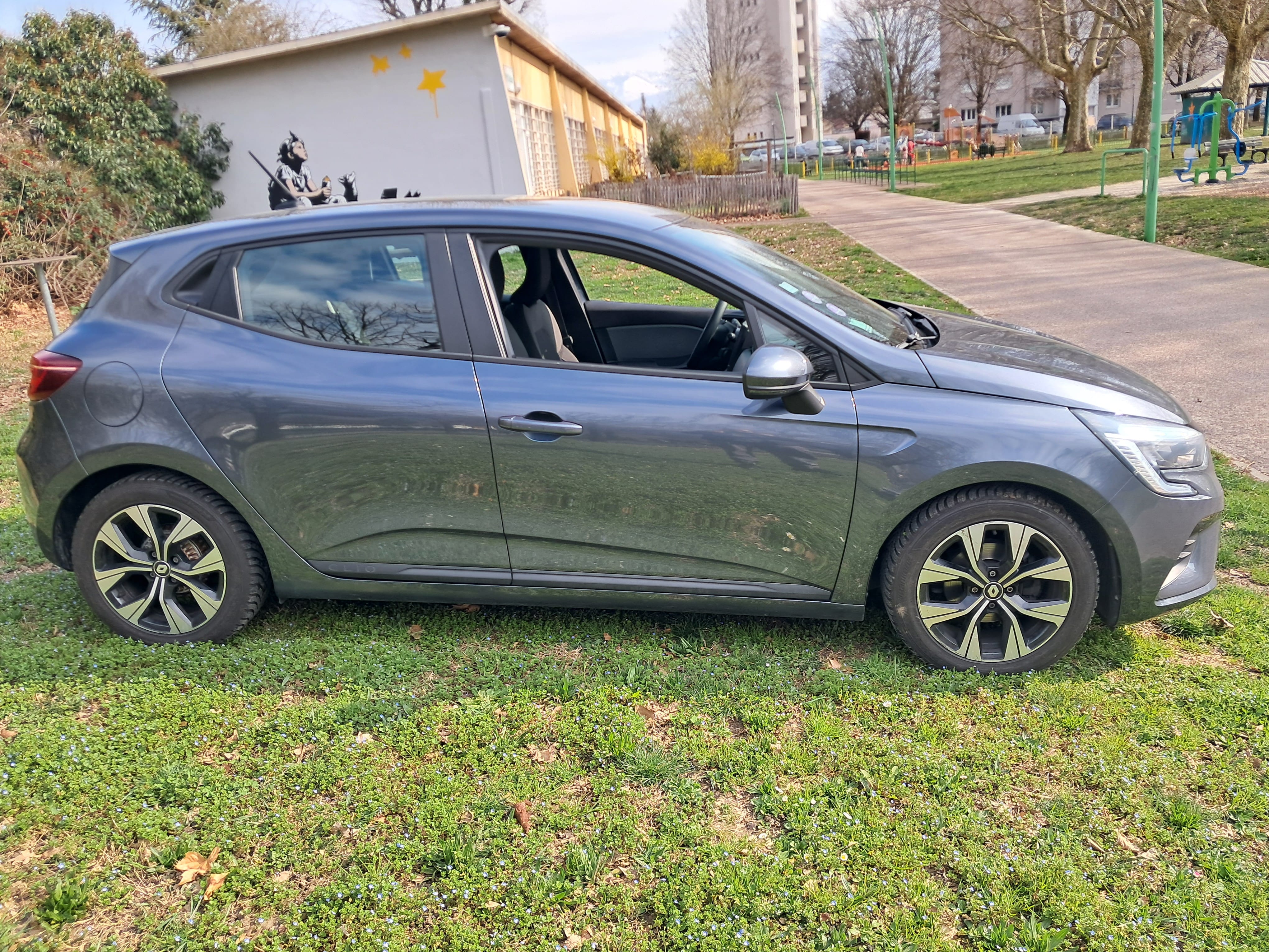 Renault Clio avec GPS