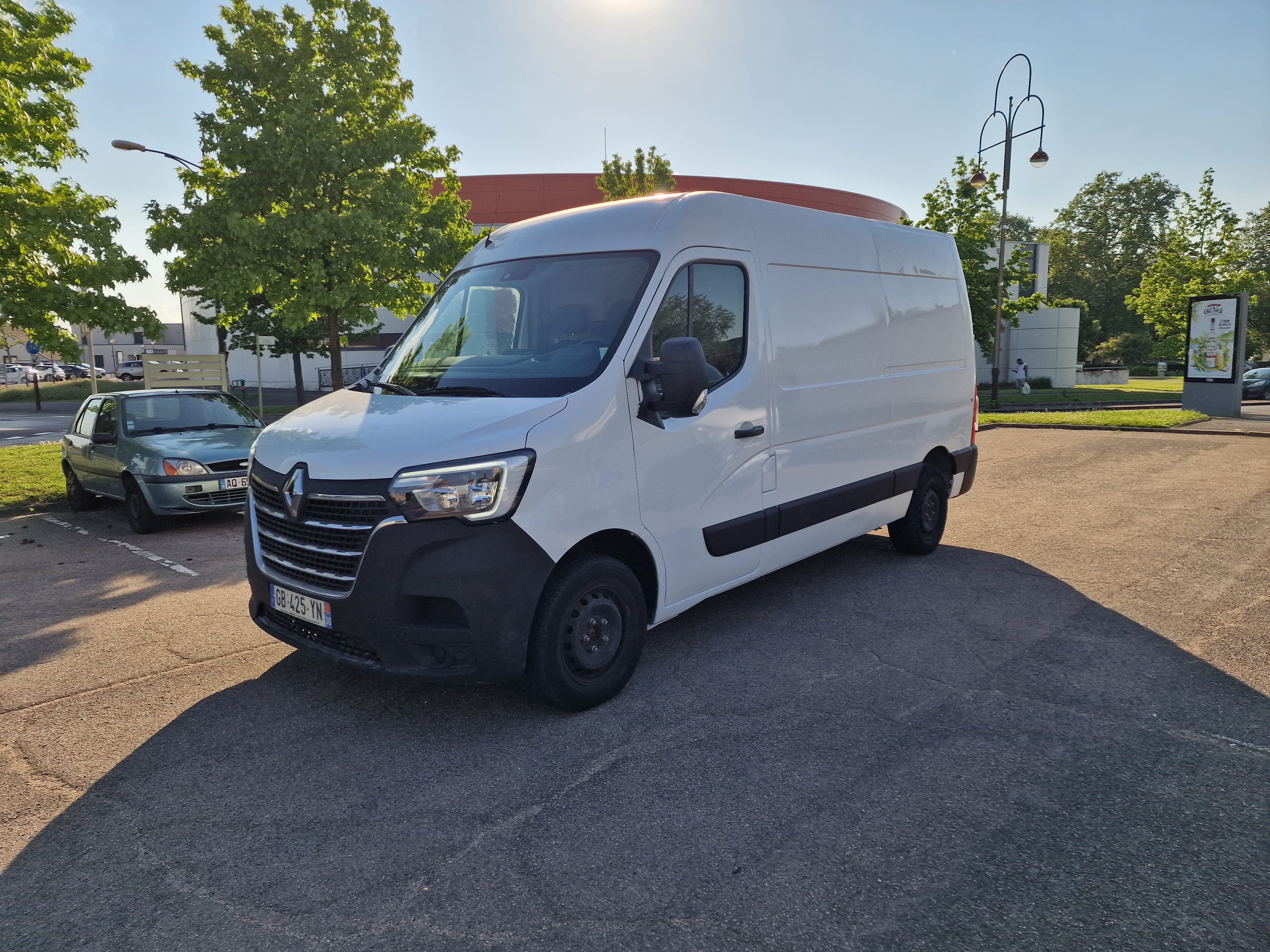 Renault Master Fourgon GB425 avec Climatisation