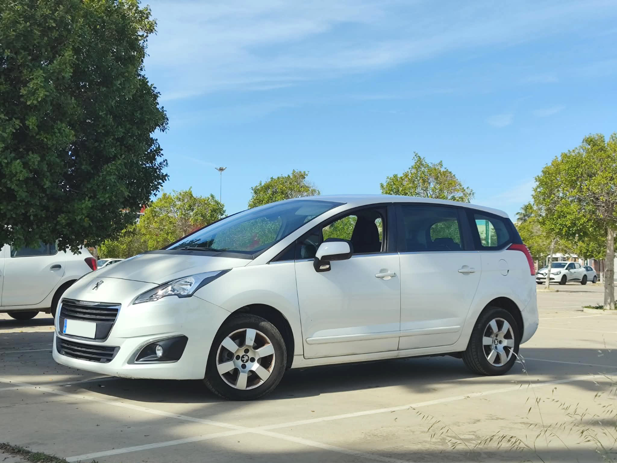 Peugeot 5008, 2014, Diesel, 7 seter