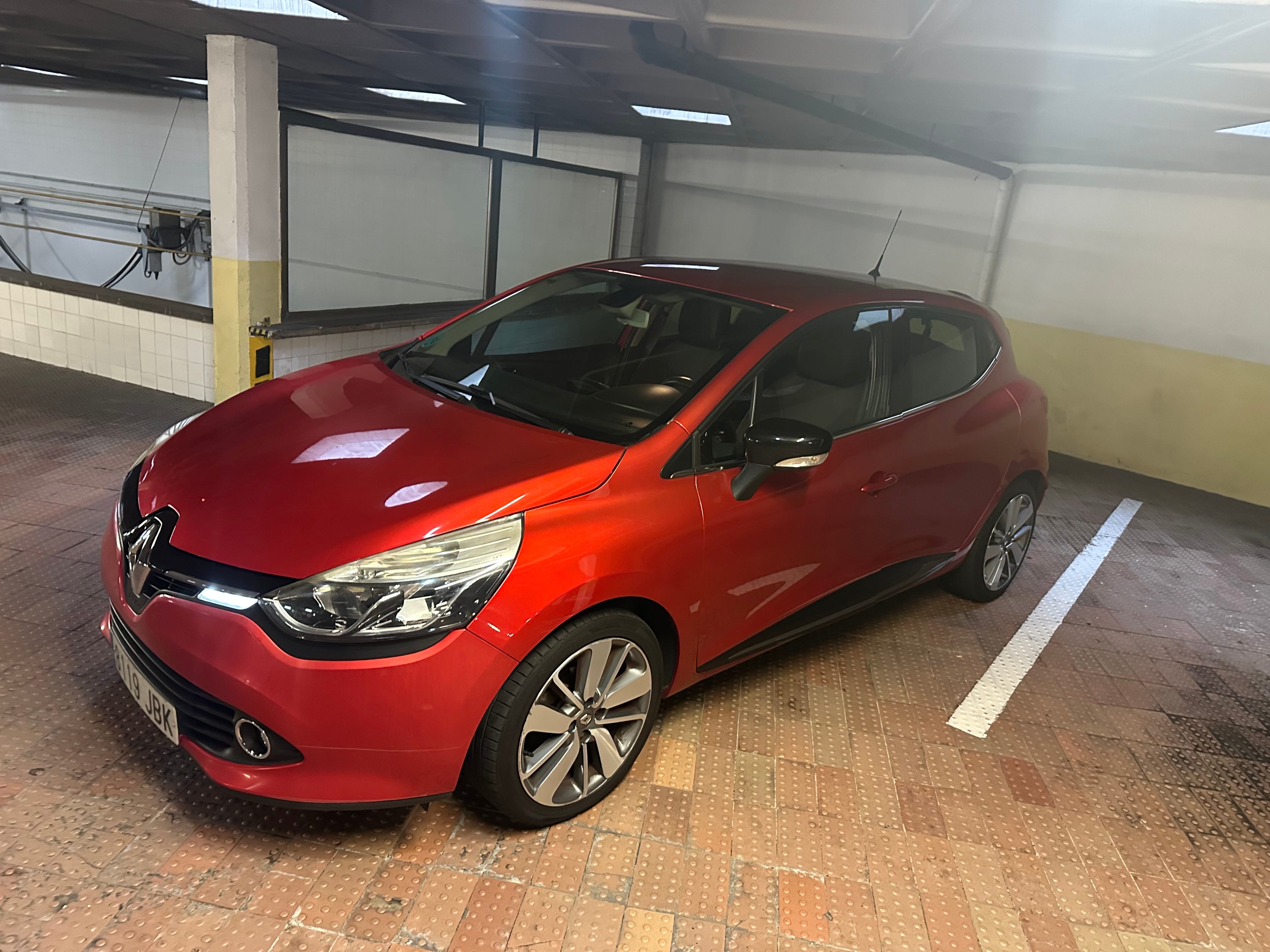 Renault Clio con Aire acondicionado