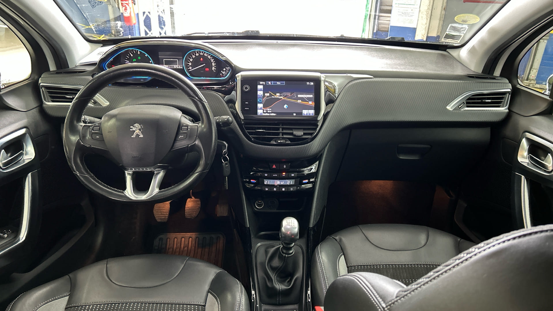 Peugeot 2008 with Cruise control